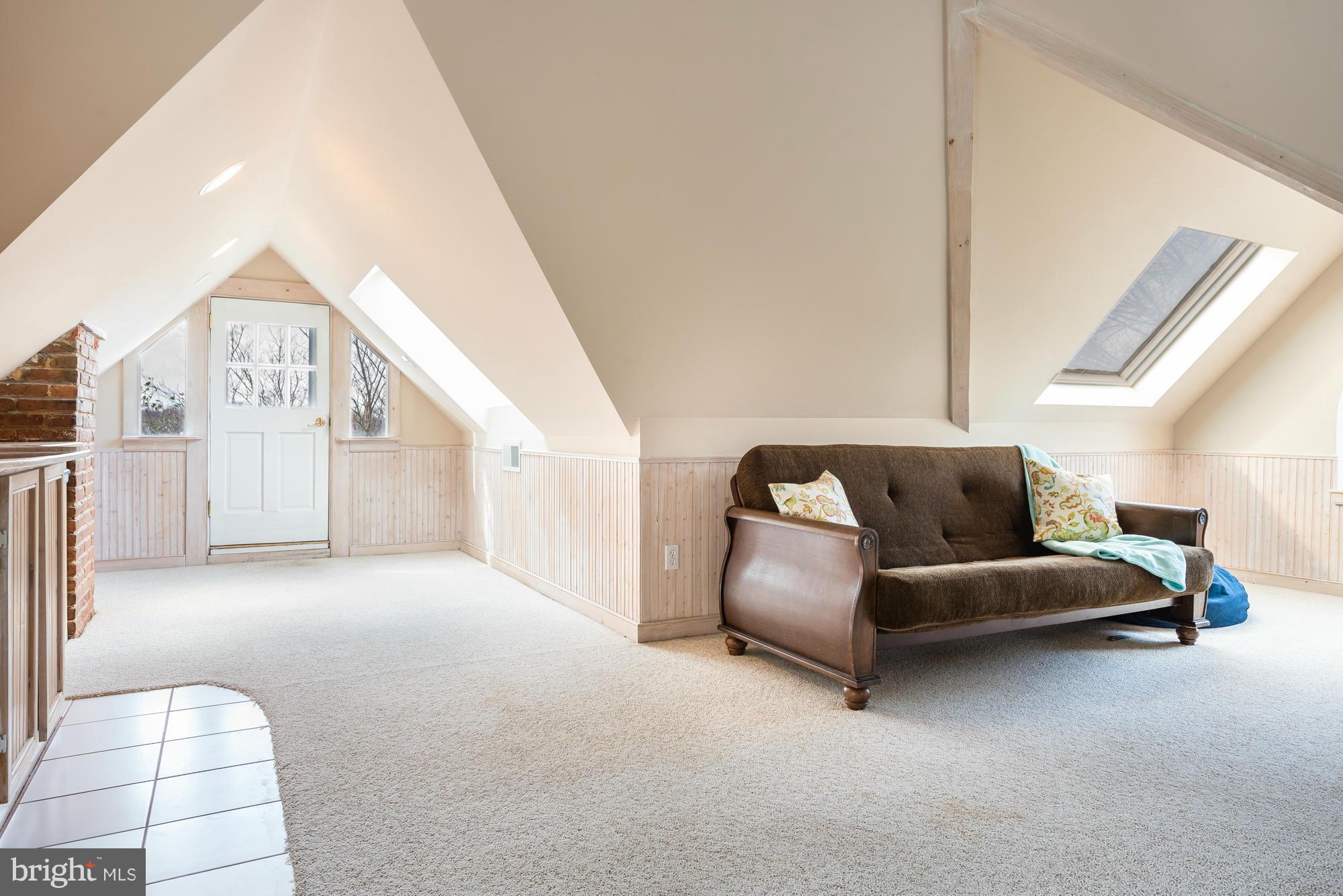 MURRAY HILL - Residential