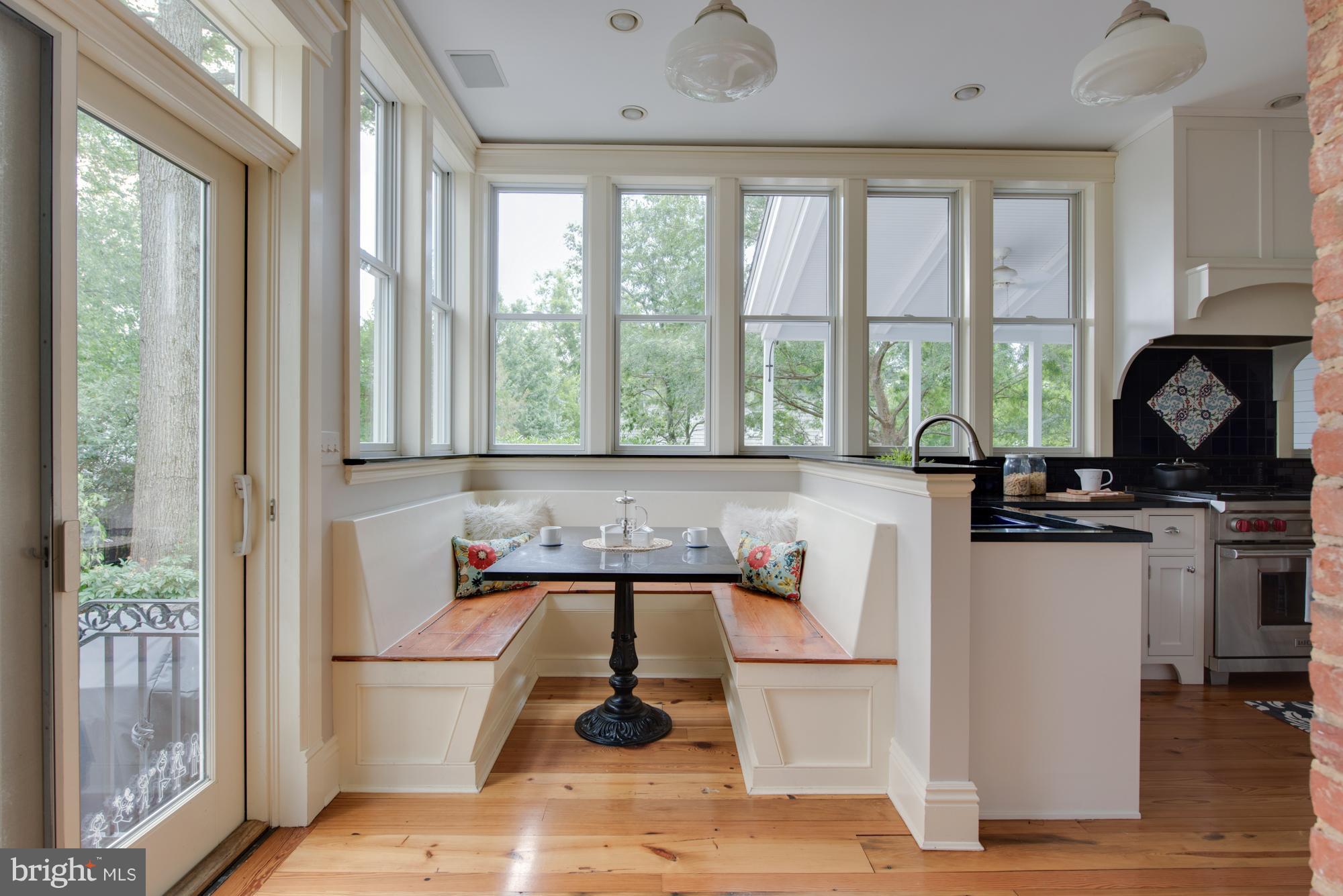 MURRAY HILL - Residential