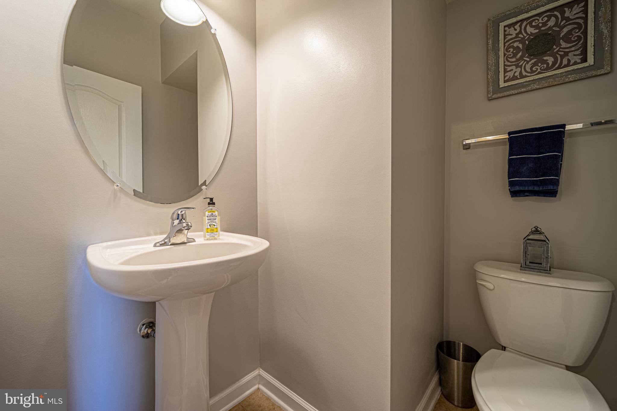 VICTORY PROMENADE - Residential Lease