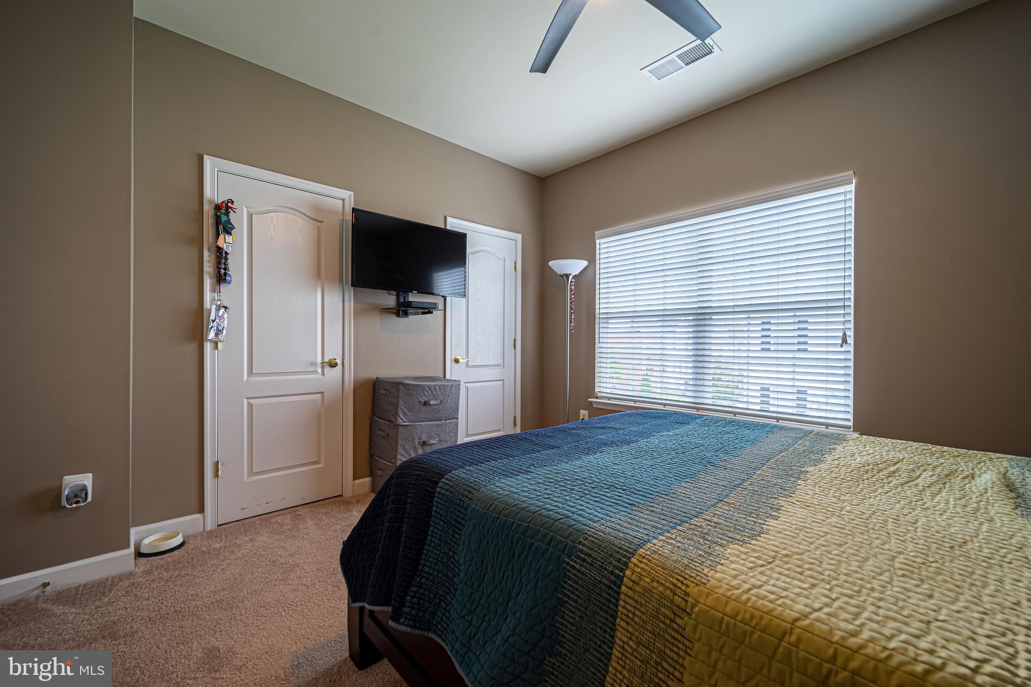 VICTORY PROMENADE - Residential Lease