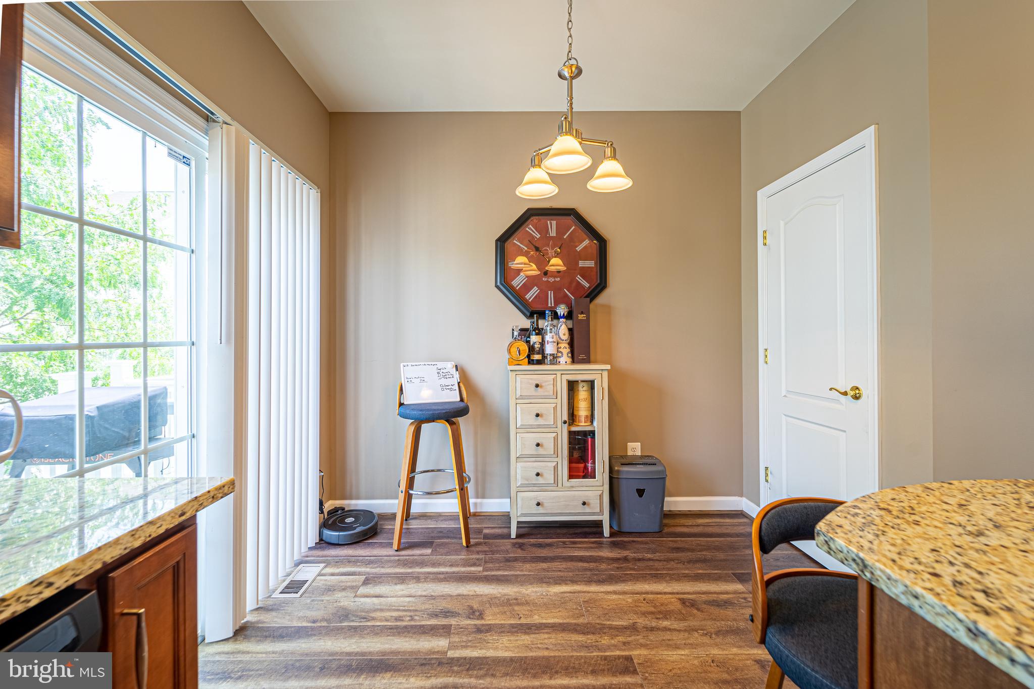 VICTORY PROMENADE - Residential Lease