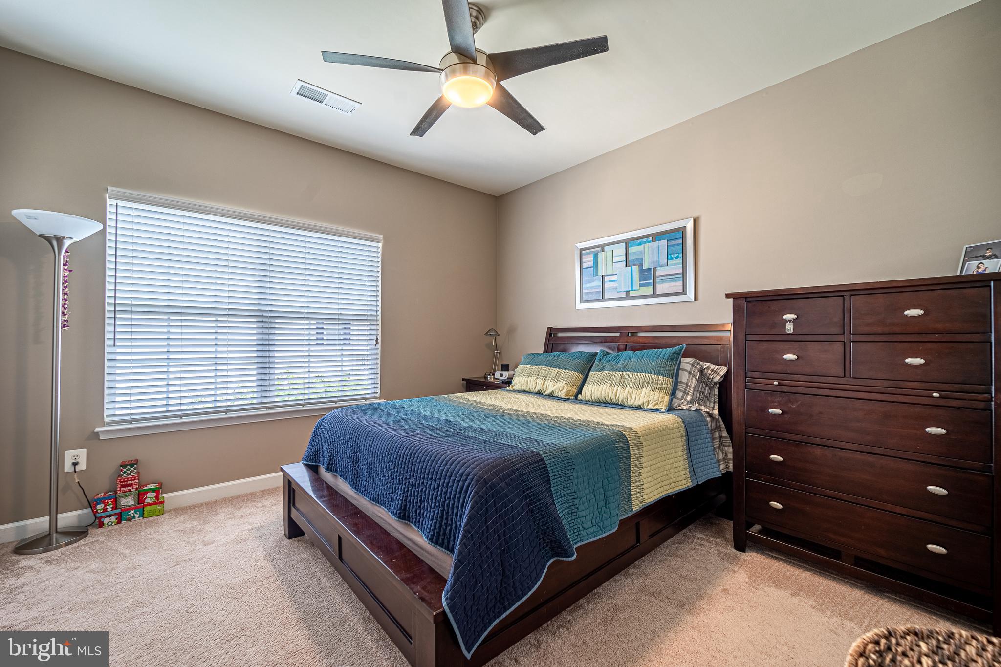 VICTORY PROMENADE - Residential Lease