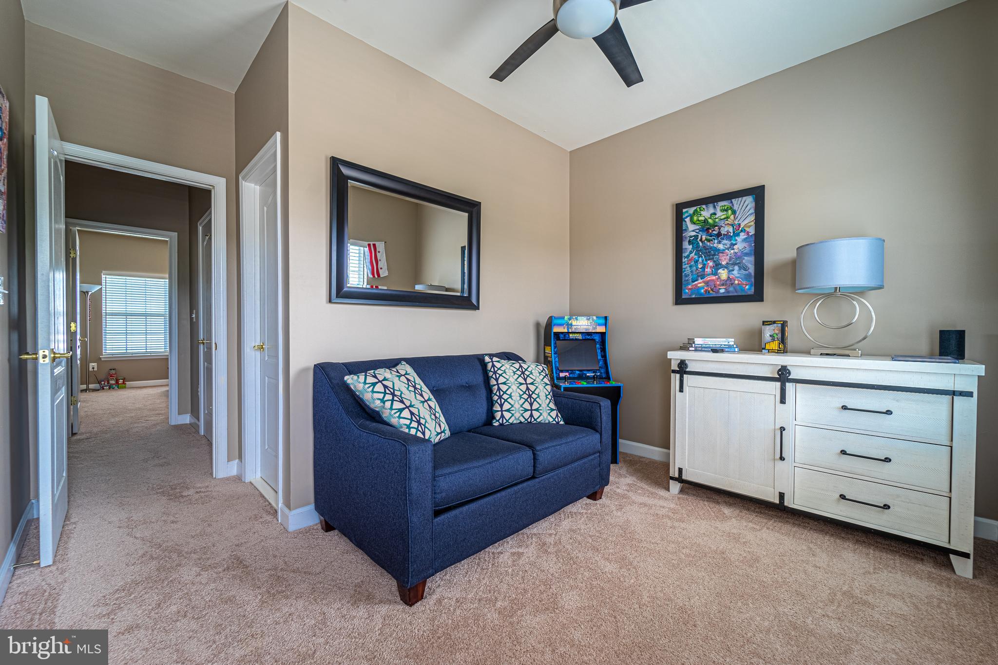 VICTORY PROMENADE - Residential Lease