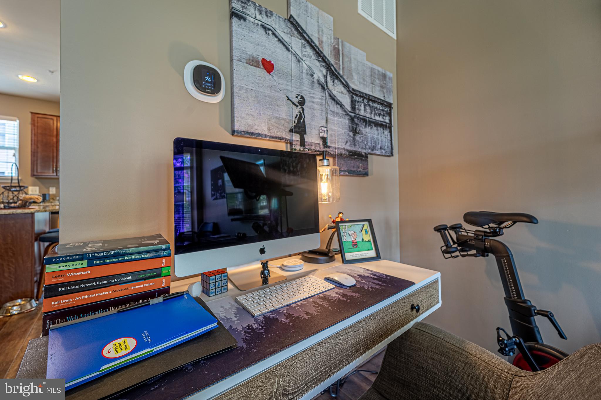 VICTORY PROMENADE - Residential Lease