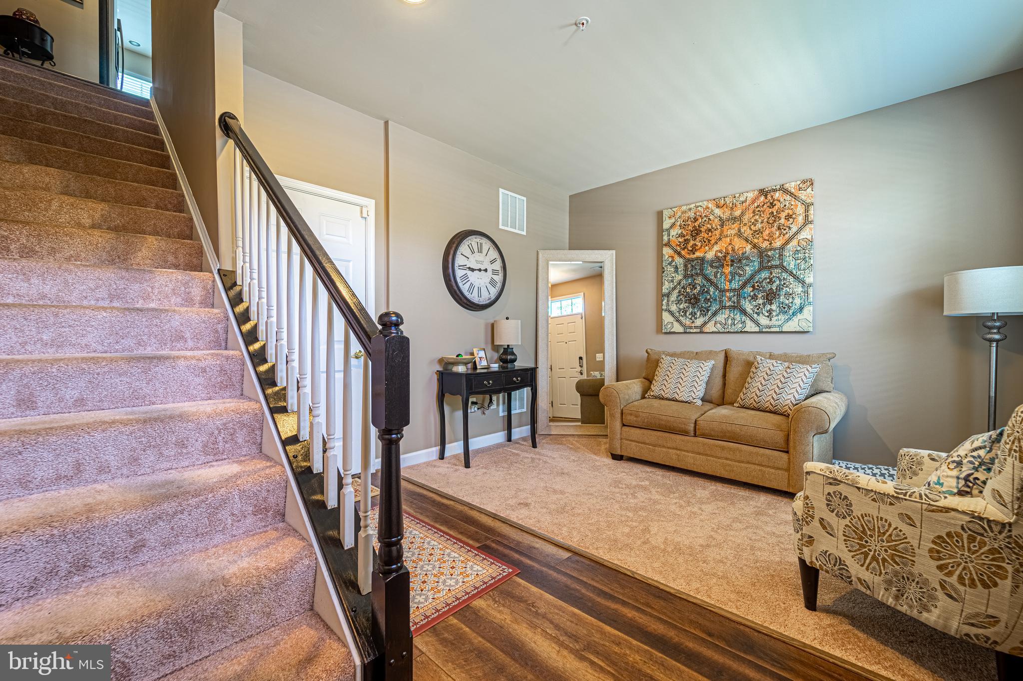 VICTORY PROMENADE - Residential Lease