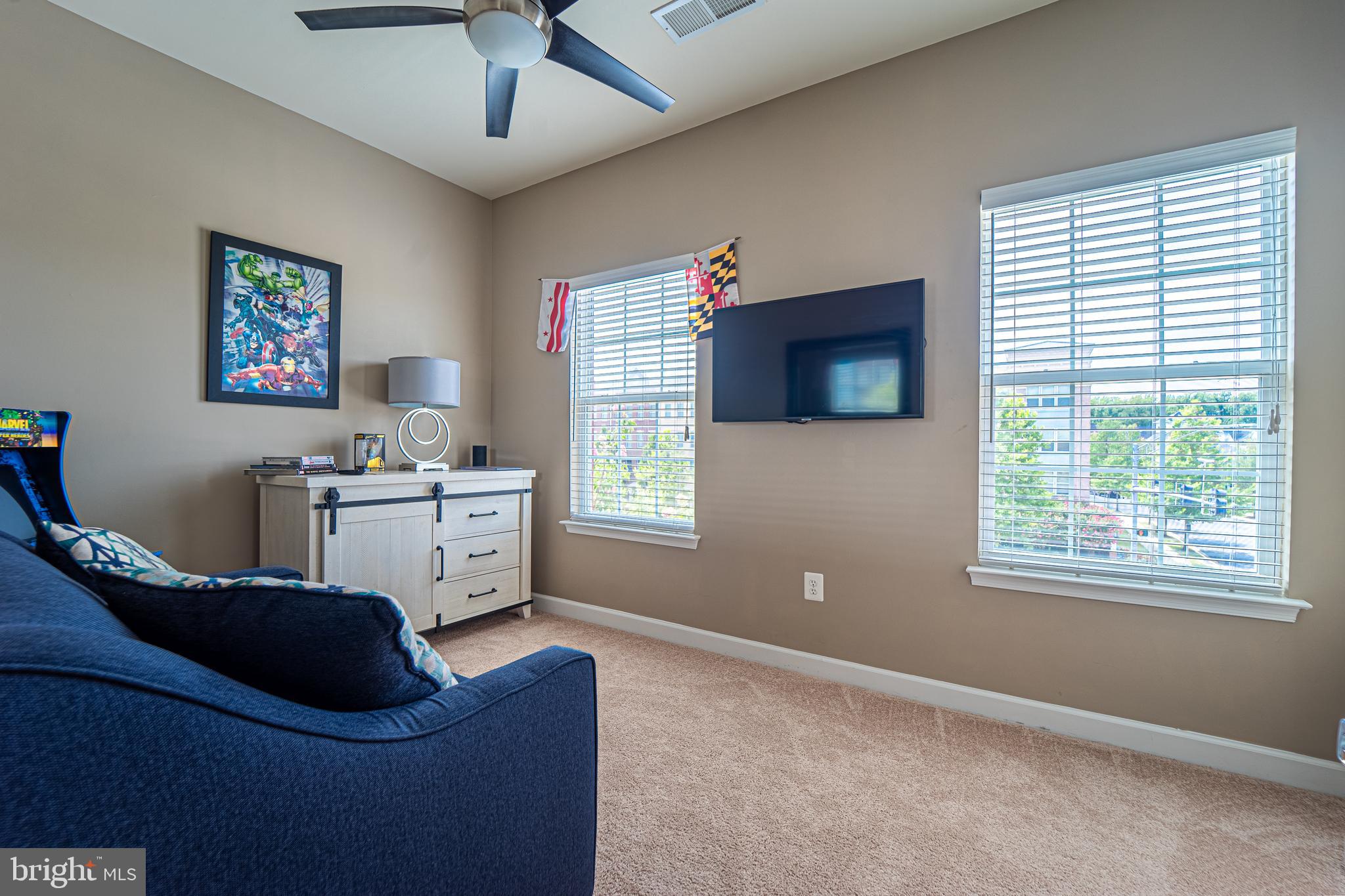 VICTORY PROMENADE - Residential Lease