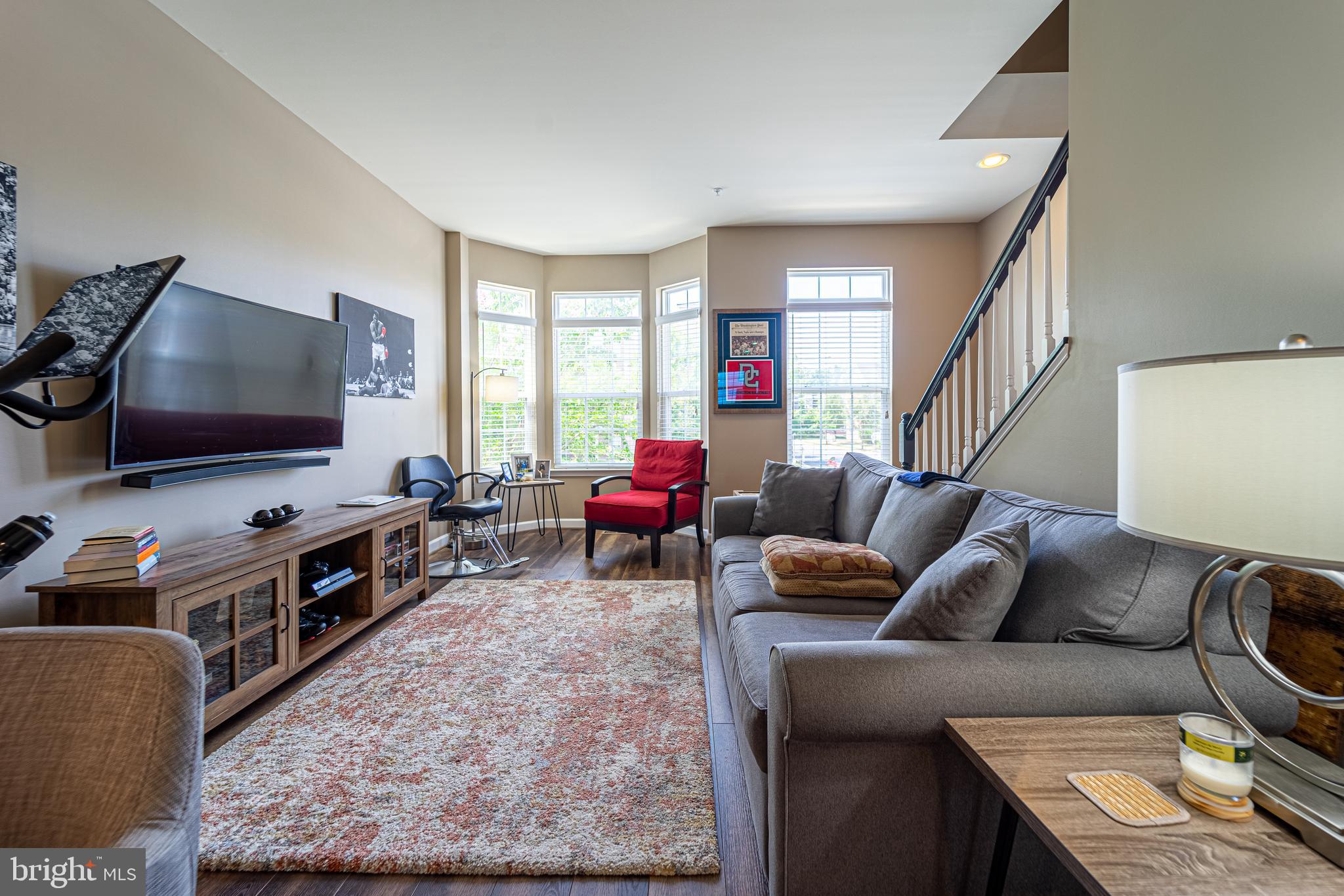 VICTORY PROMENADE - Residential Lease