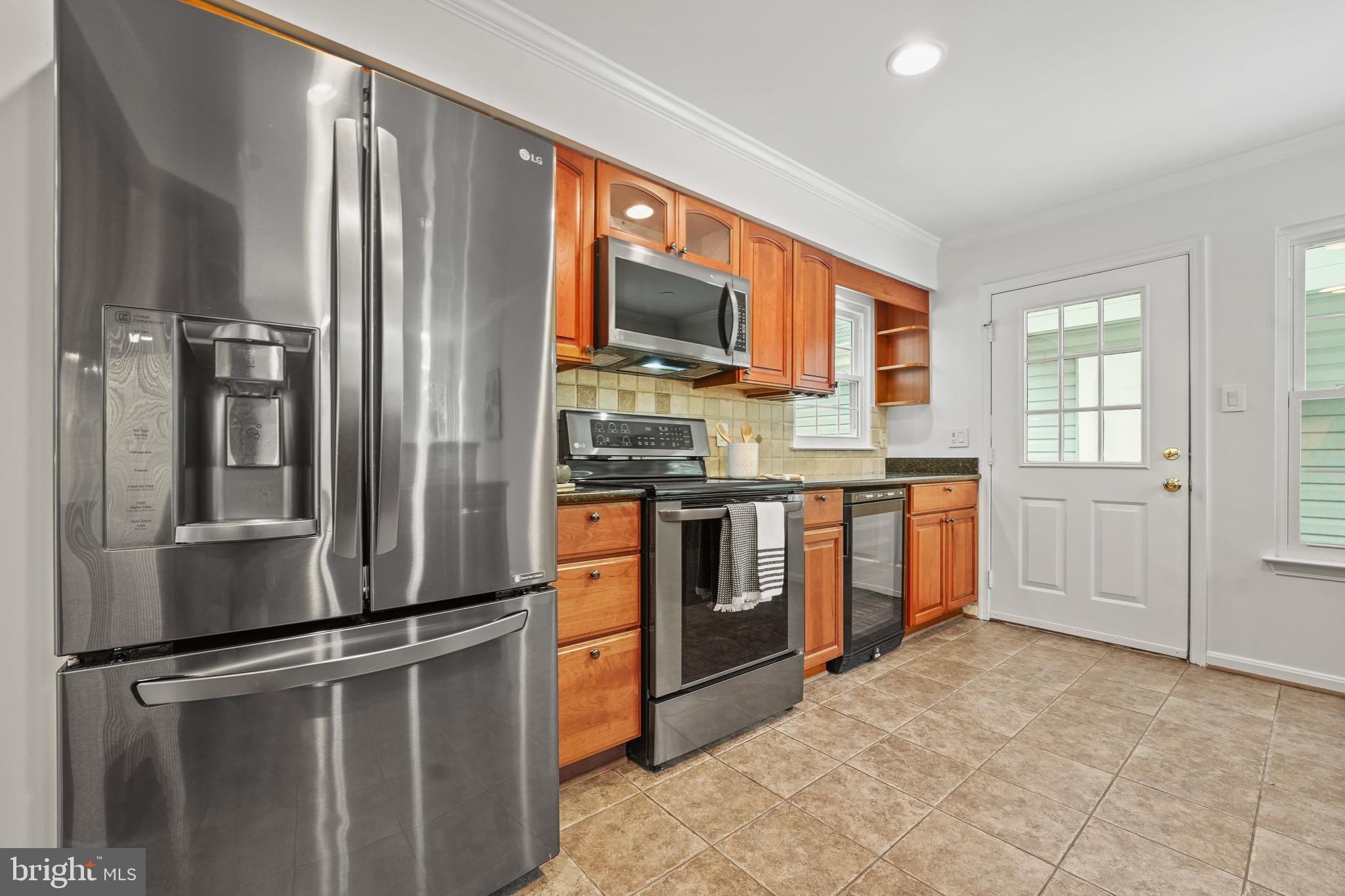 SPRING LAKE ESTATES WEST - Residential