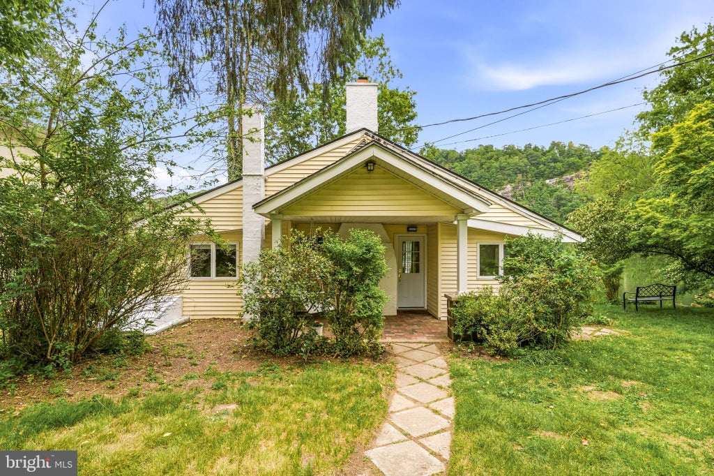Photo of 44 Bridge 4, PIPERSVILLE, PA 18947 (MLS # PABU2121464)
