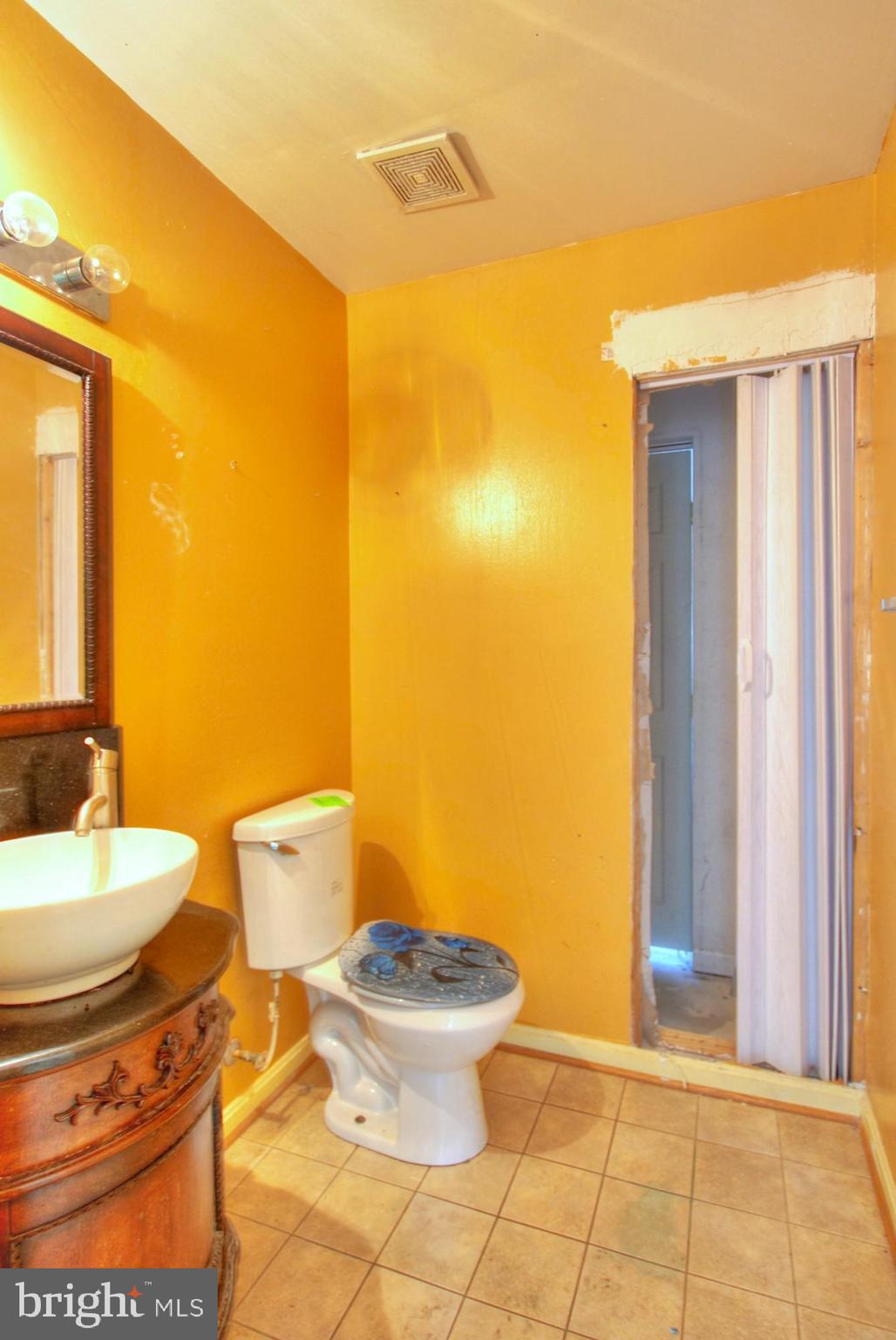 CARRIAGE PINES/LAKE VILL - Residential