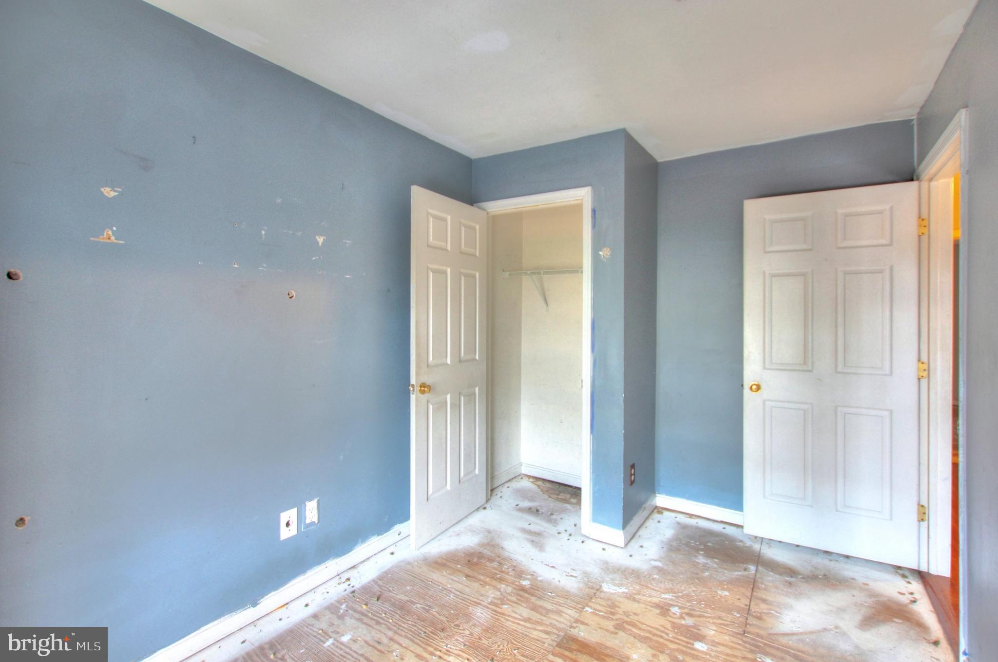 CARRIAGE PINES/LAKE VILL - Residential