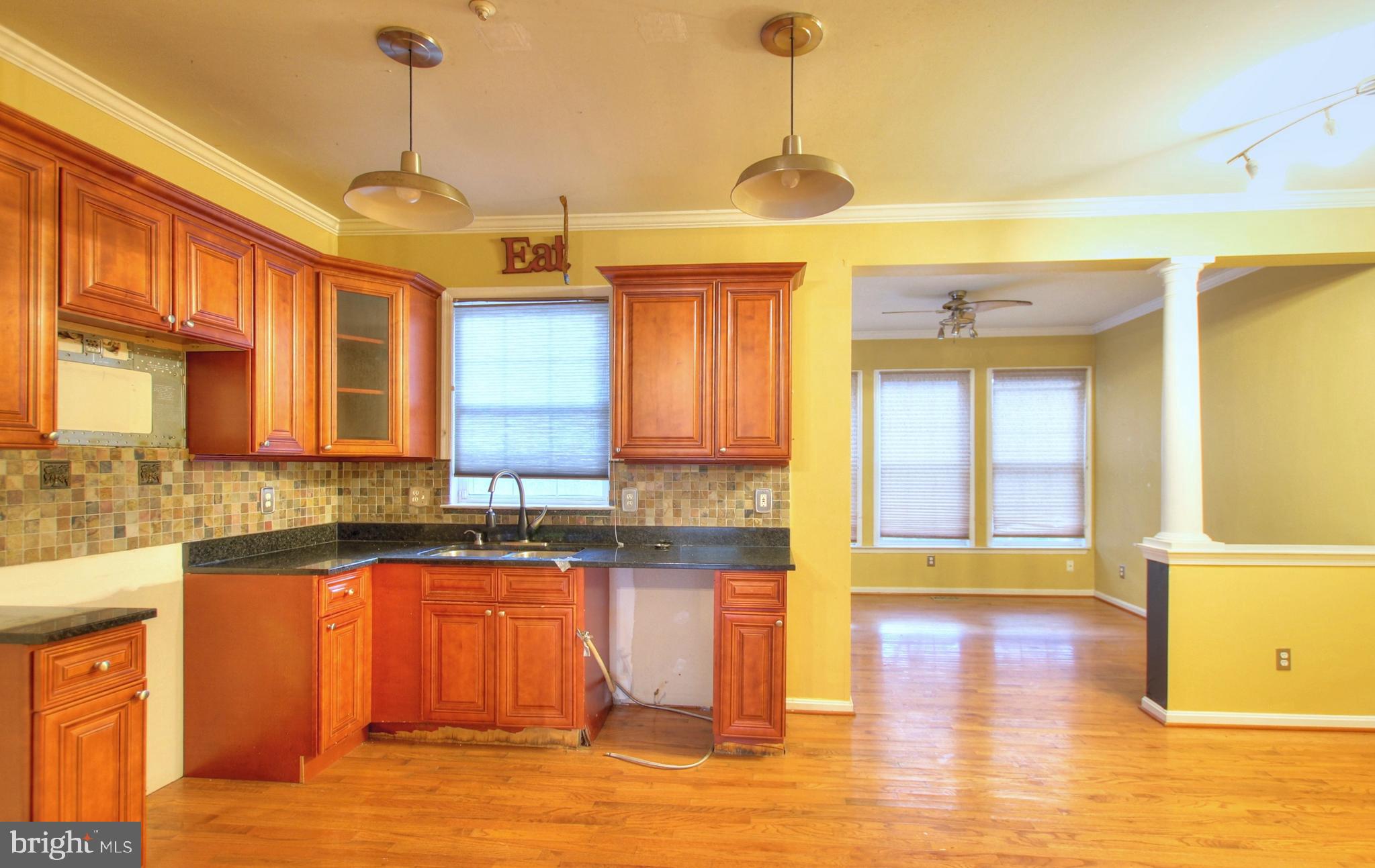 CARRIAGE PINES/LAKE VILL - Residential