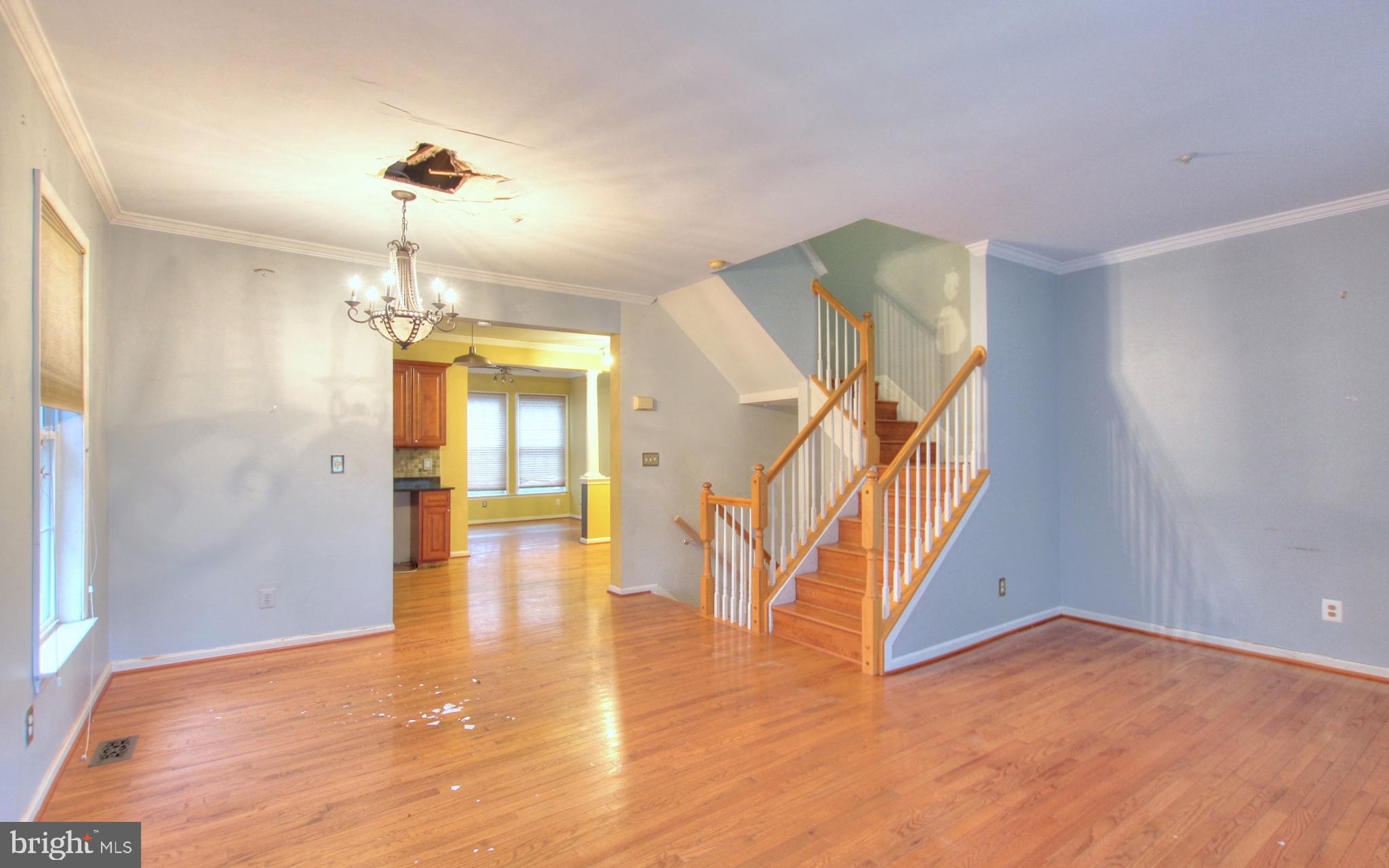 CARRIAGE PINES/LAKE VILL - Residential