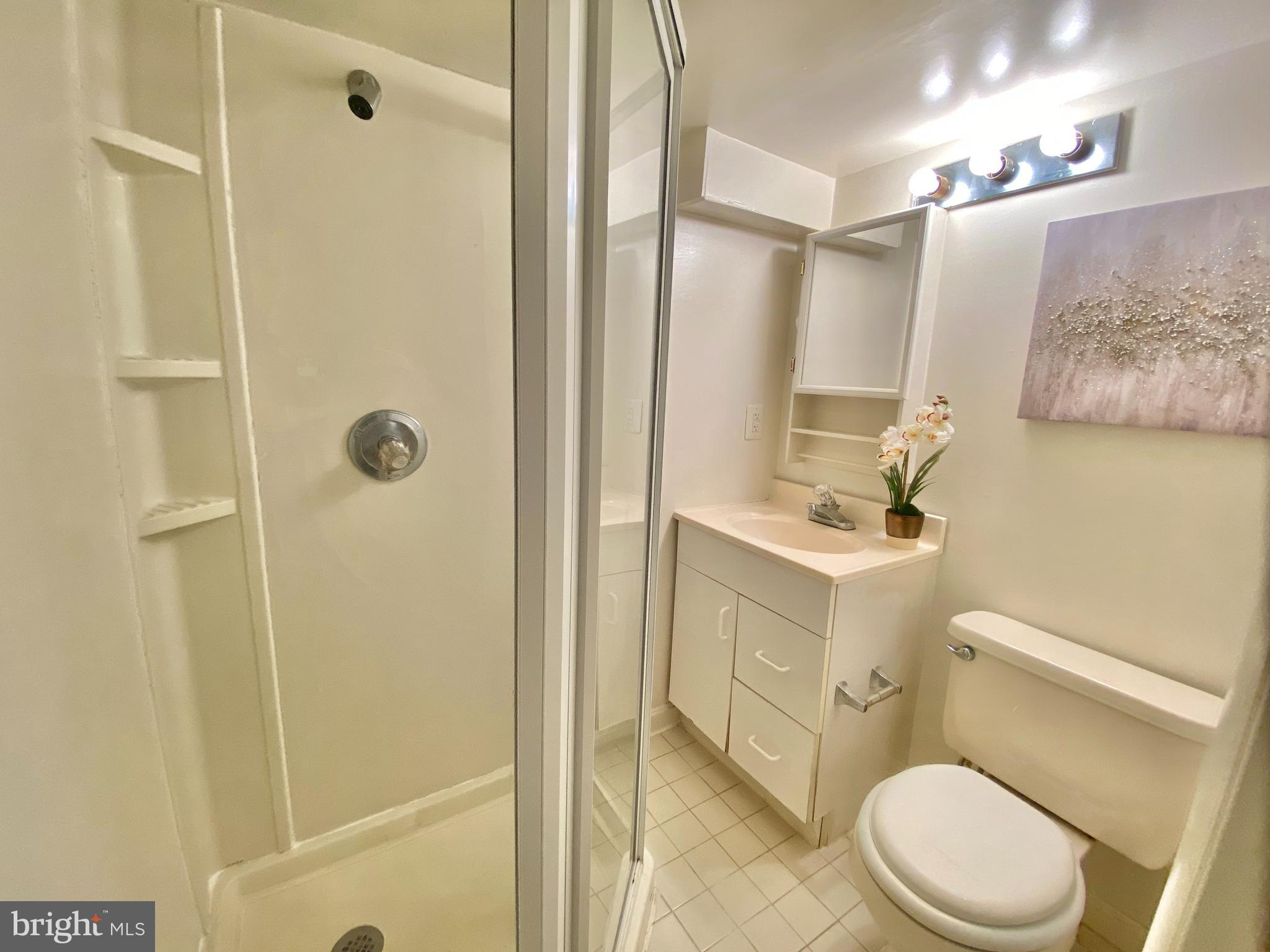 SHANNON STATION - Residential Lease