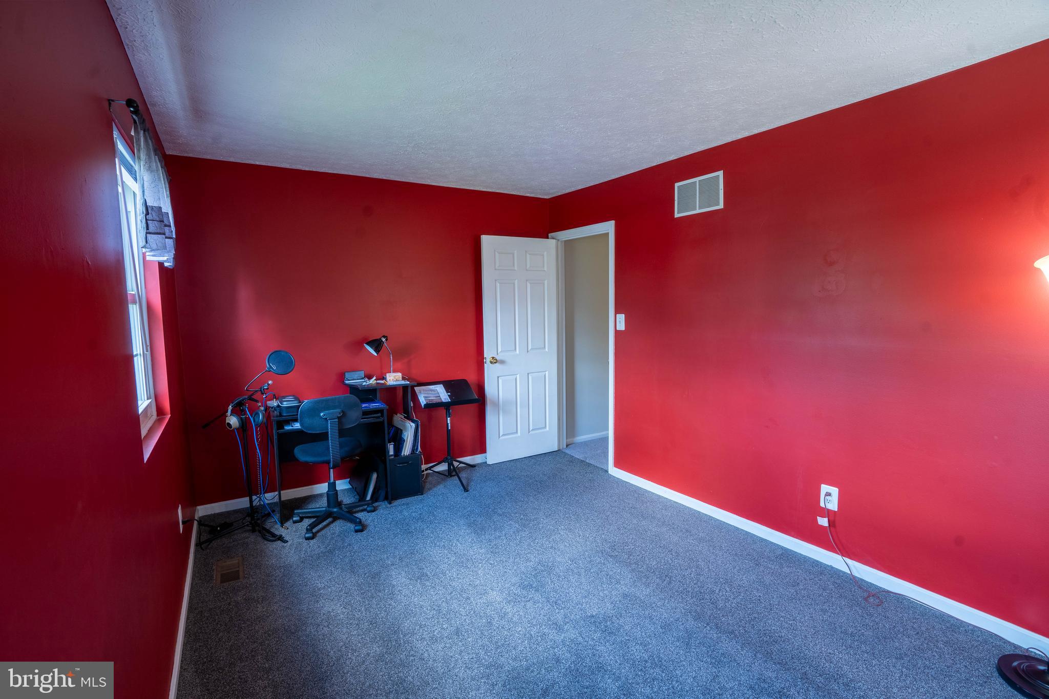 WILLIAMSTOWNE - Residential