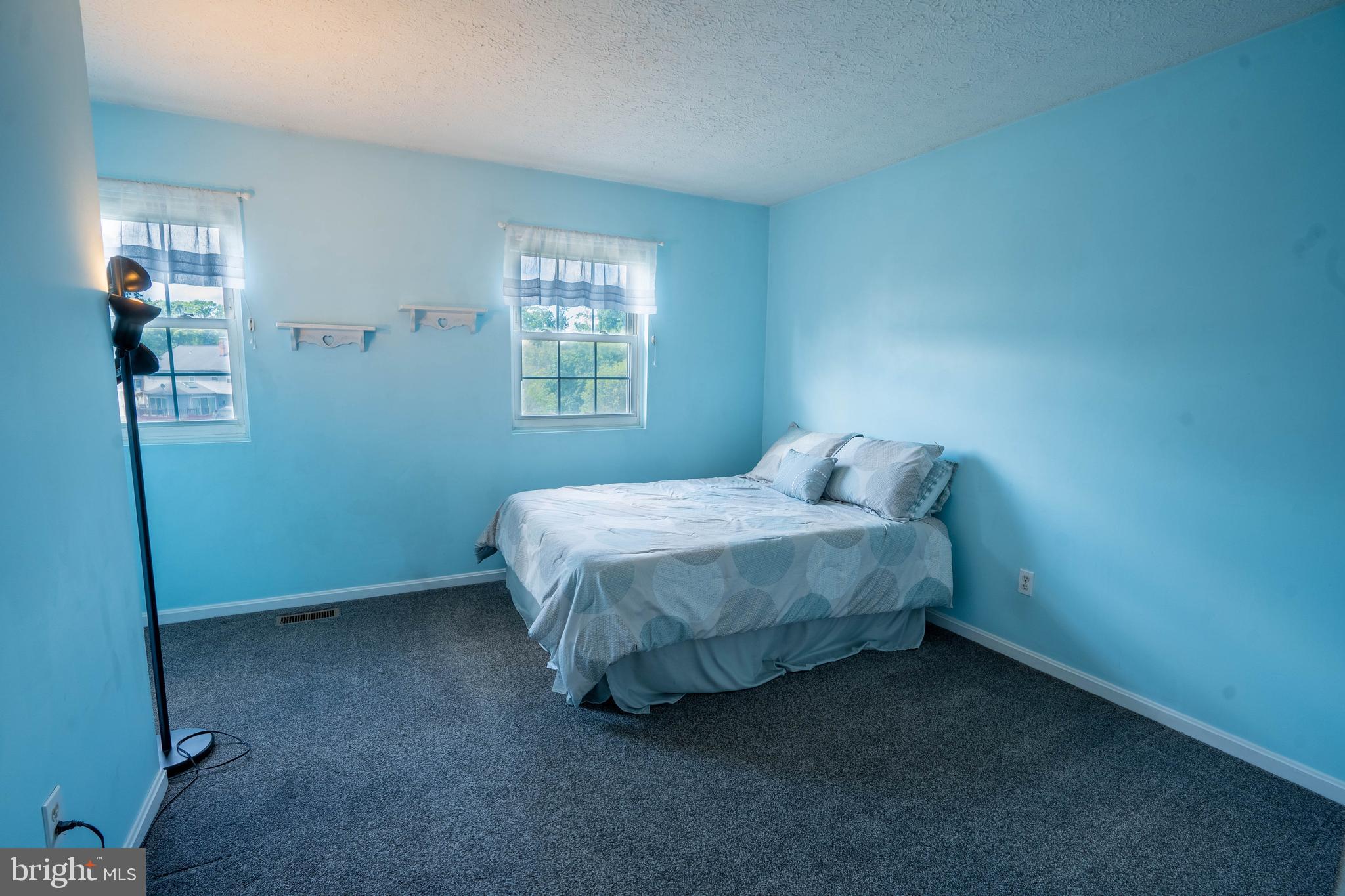 WILLIAMSTOWNE - Residential