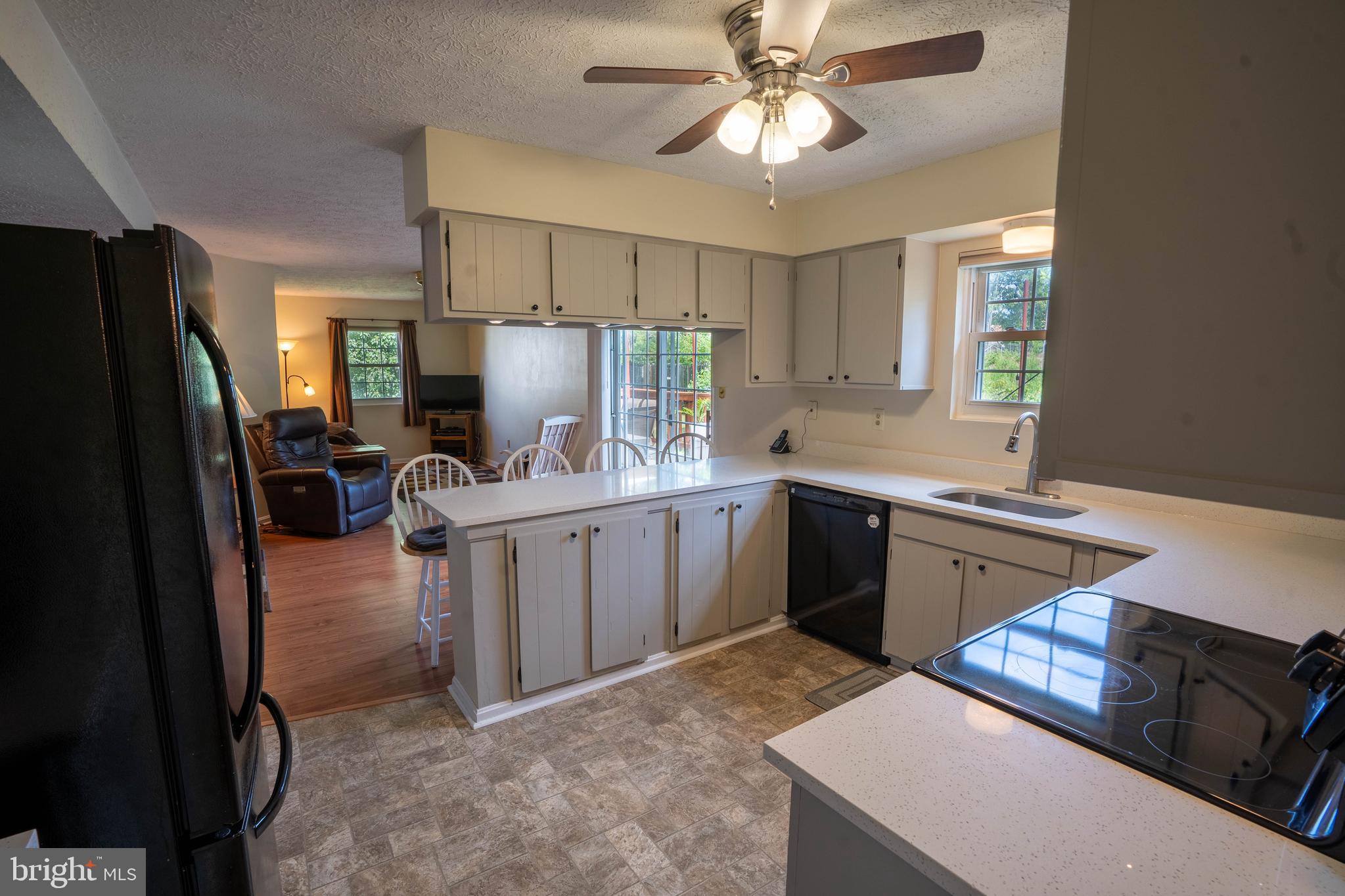 WILLIAMSTOWNE - Residential