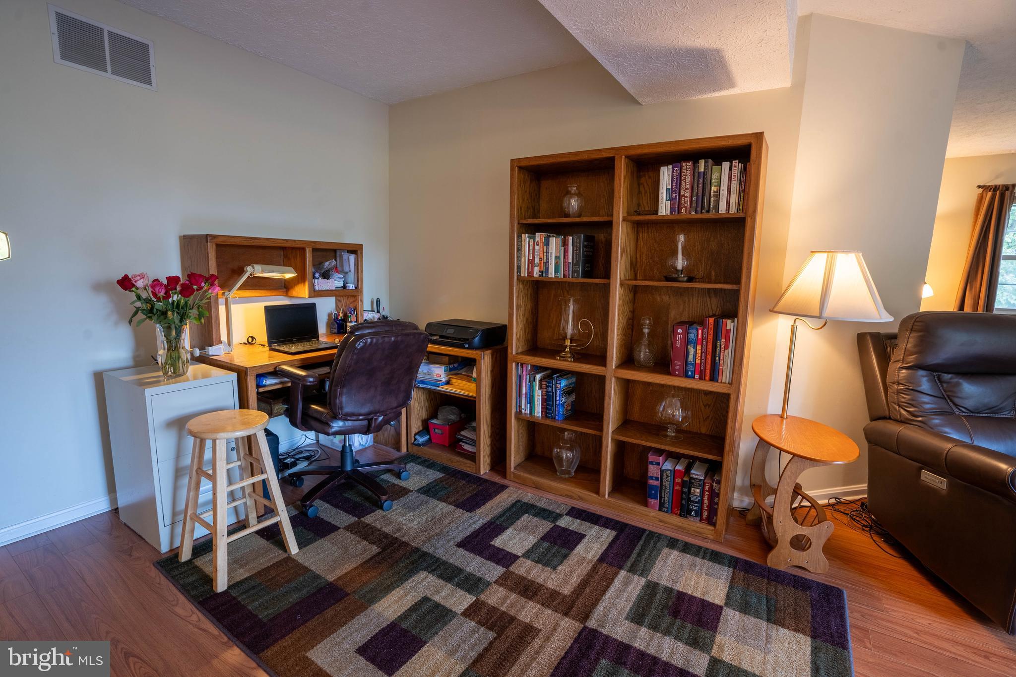 WILLIAMSTOWNE - Residential