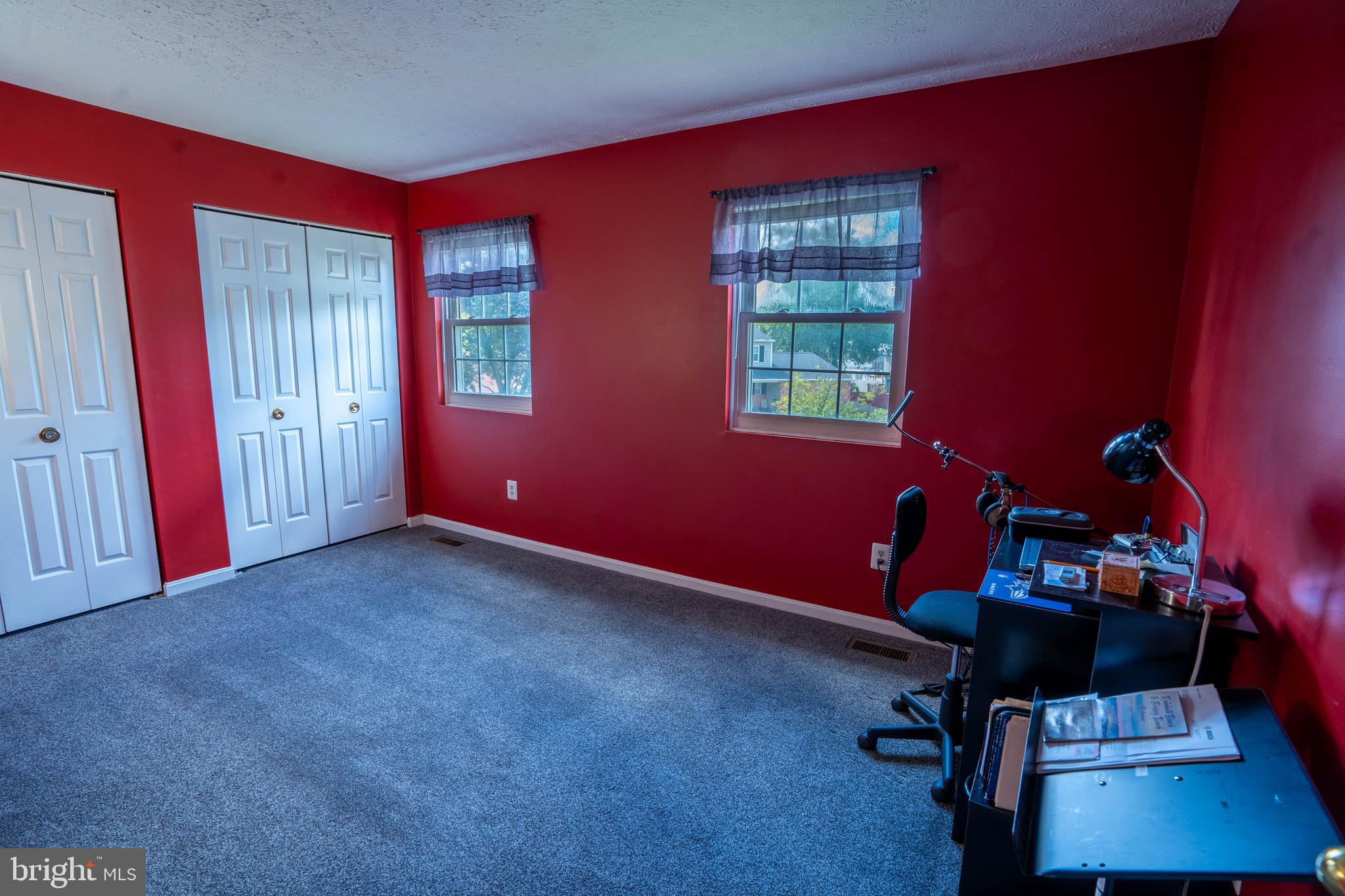 WILLIAMSTOWNE - Residential