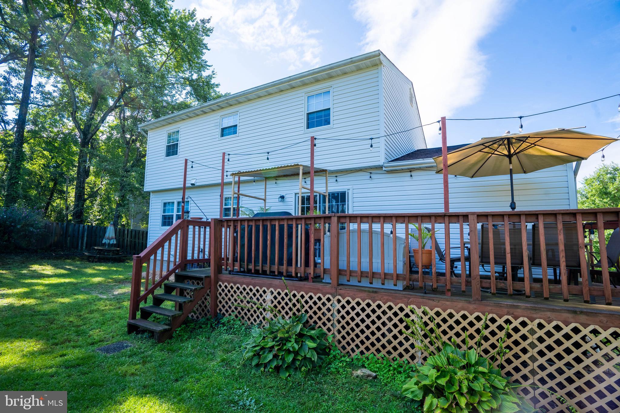 WILLIAMSTOWNE - Residential