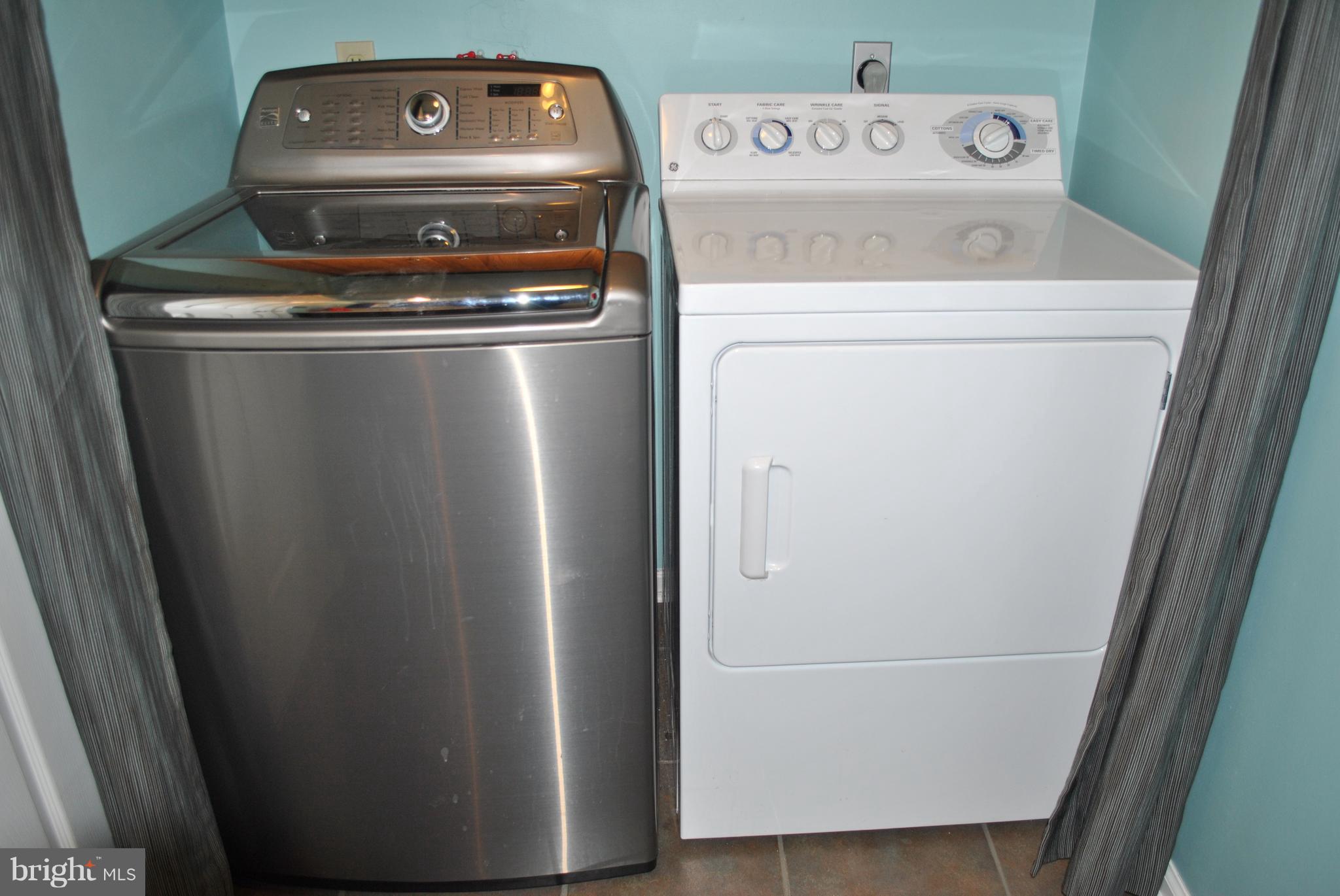 BROOKRIDGE ESTATES - Residential