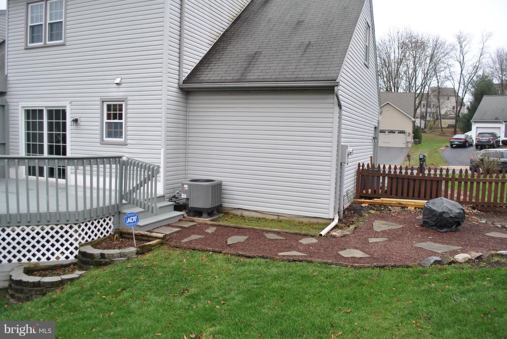 BROOKRIDGE ESTATES - Residential