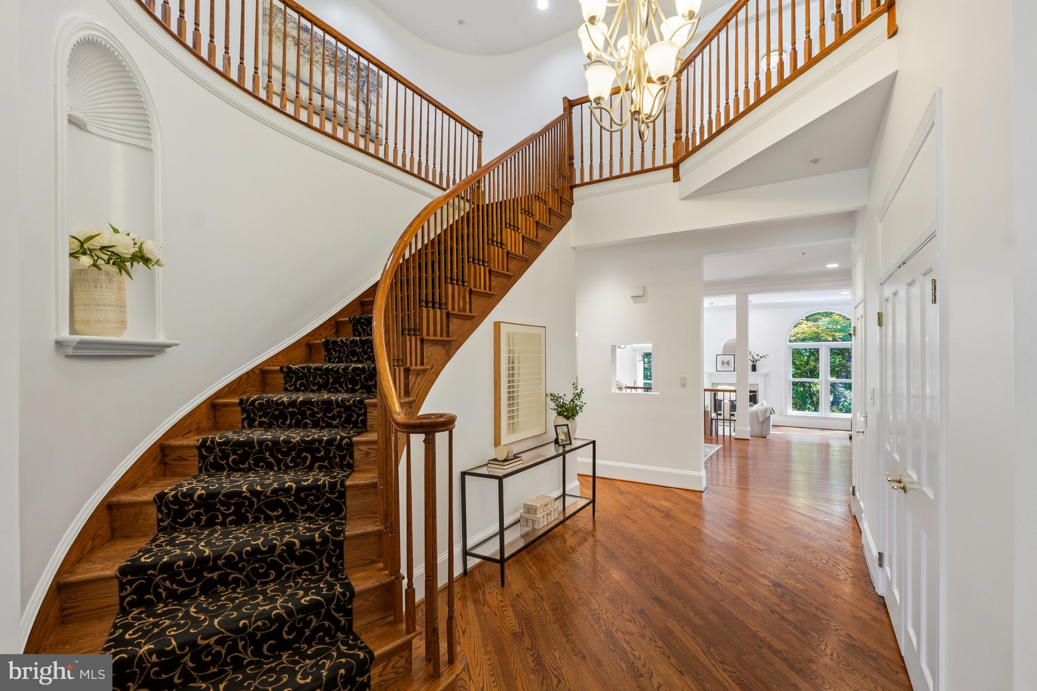 11123 POTOMAC CREST DRIVE