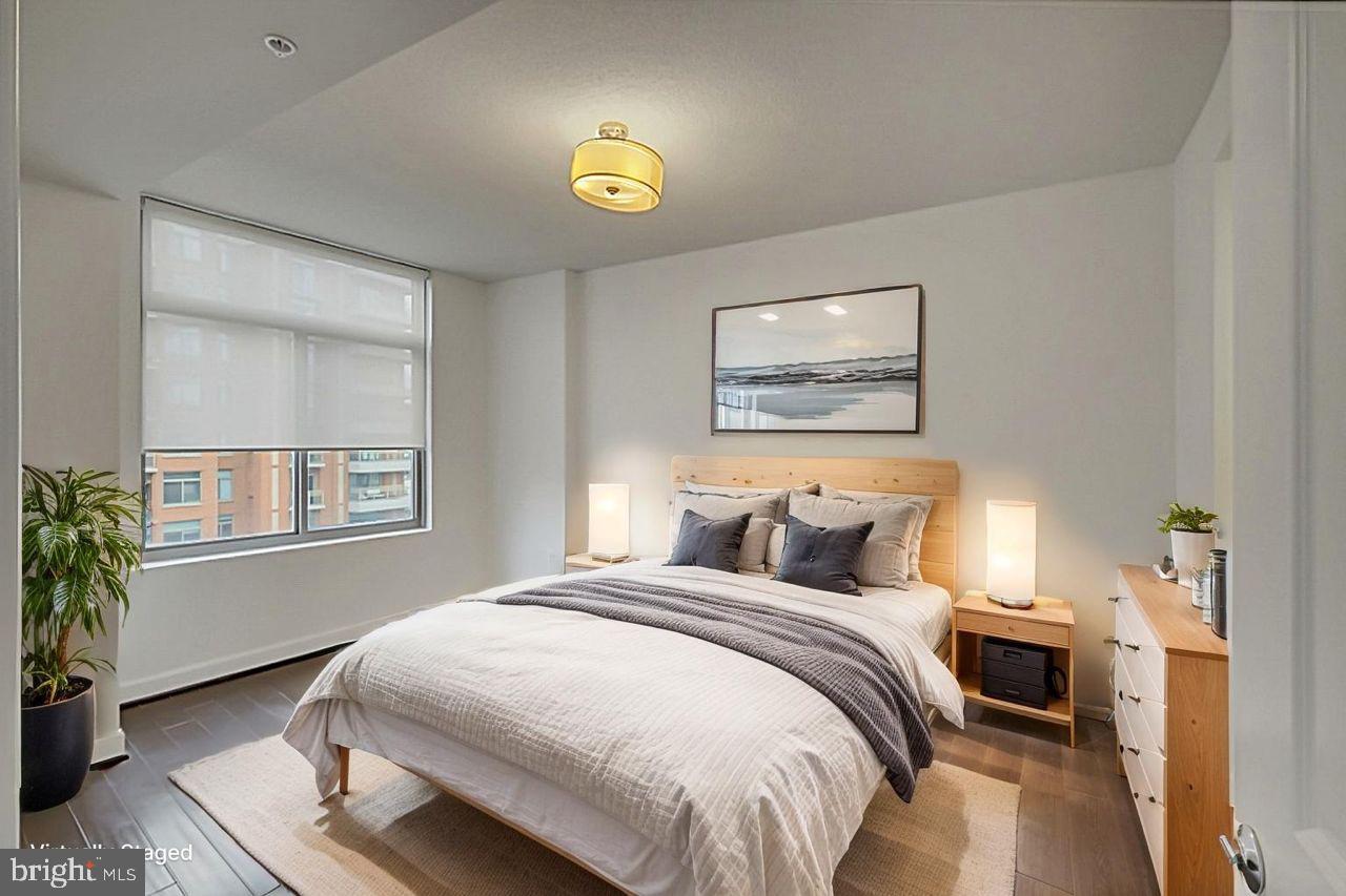 ECLIPSE ON CENTER PARK - Residential