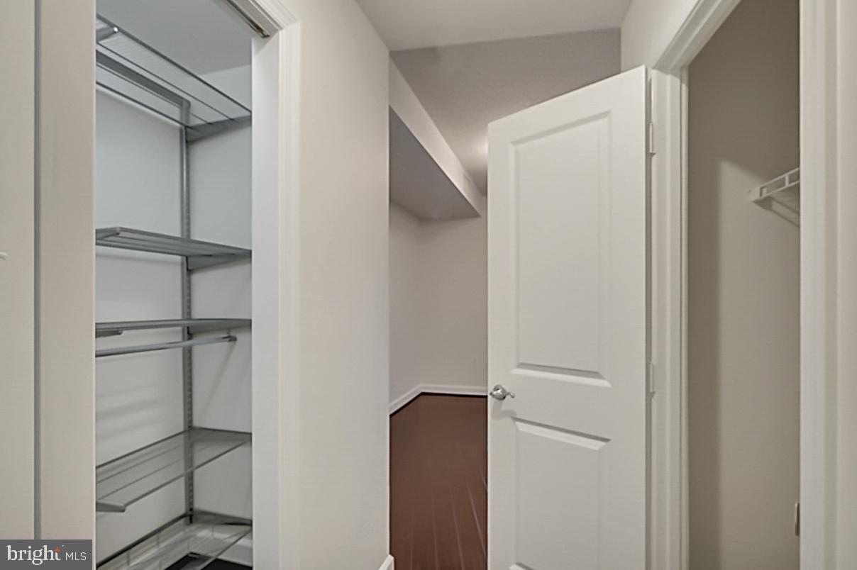 ECLIPSE ON CENTER PARK - Residential