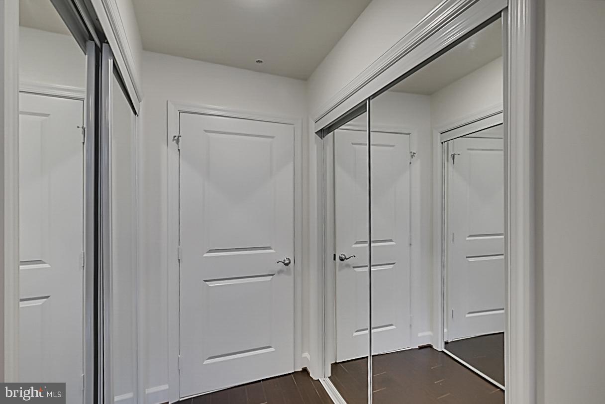 ECLIPSE ON CENTER PARK - Residential