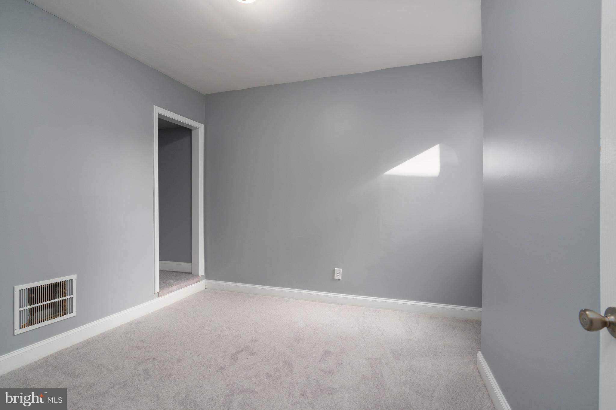 MILL CREEK - Residential