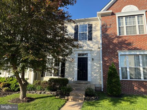 Photo of 44125 Tippecanoe Terrace, ASHBURN, VA 20147 (MLS # VALO2126290)