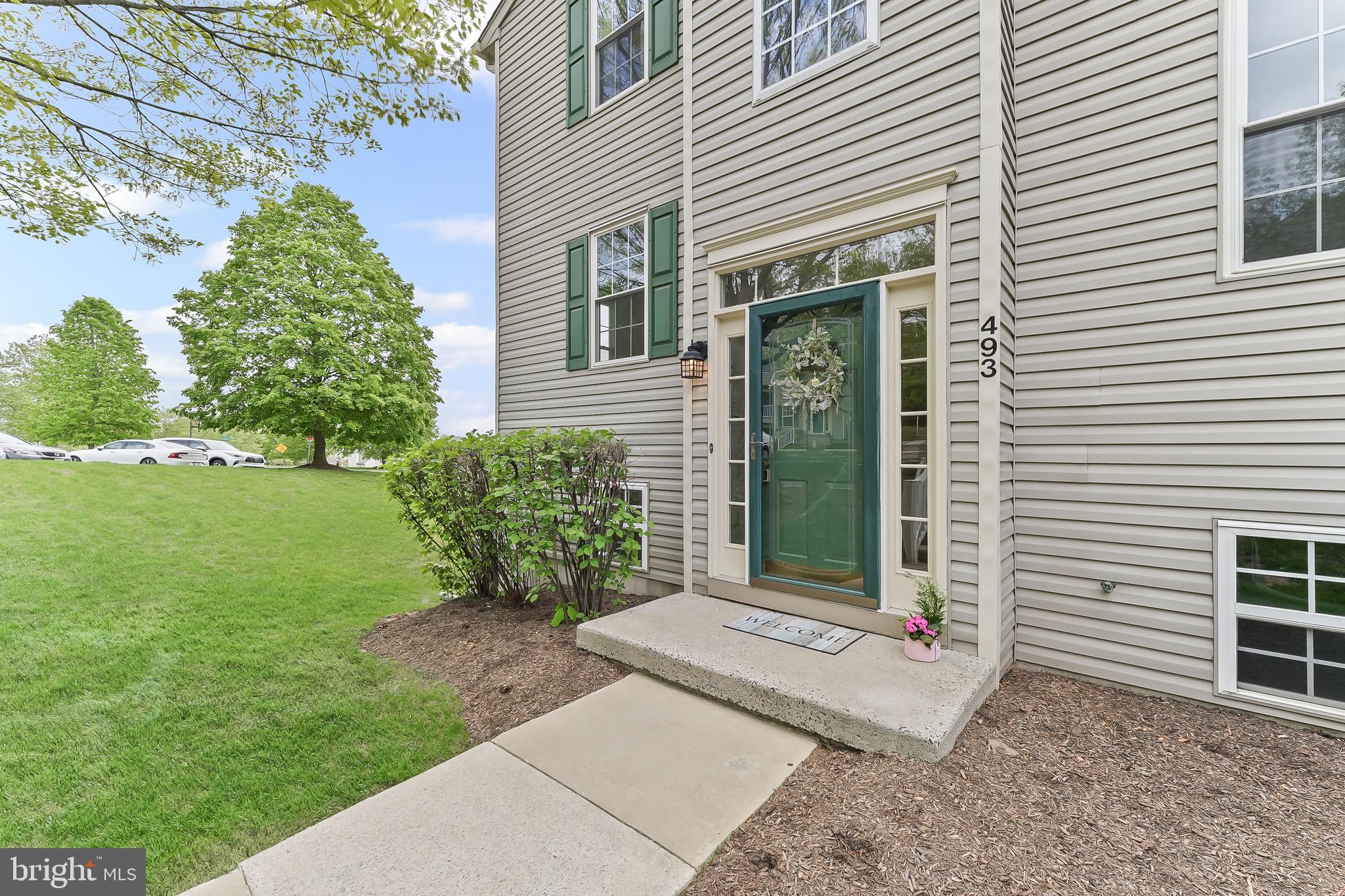 493 STONEGLEN STREET