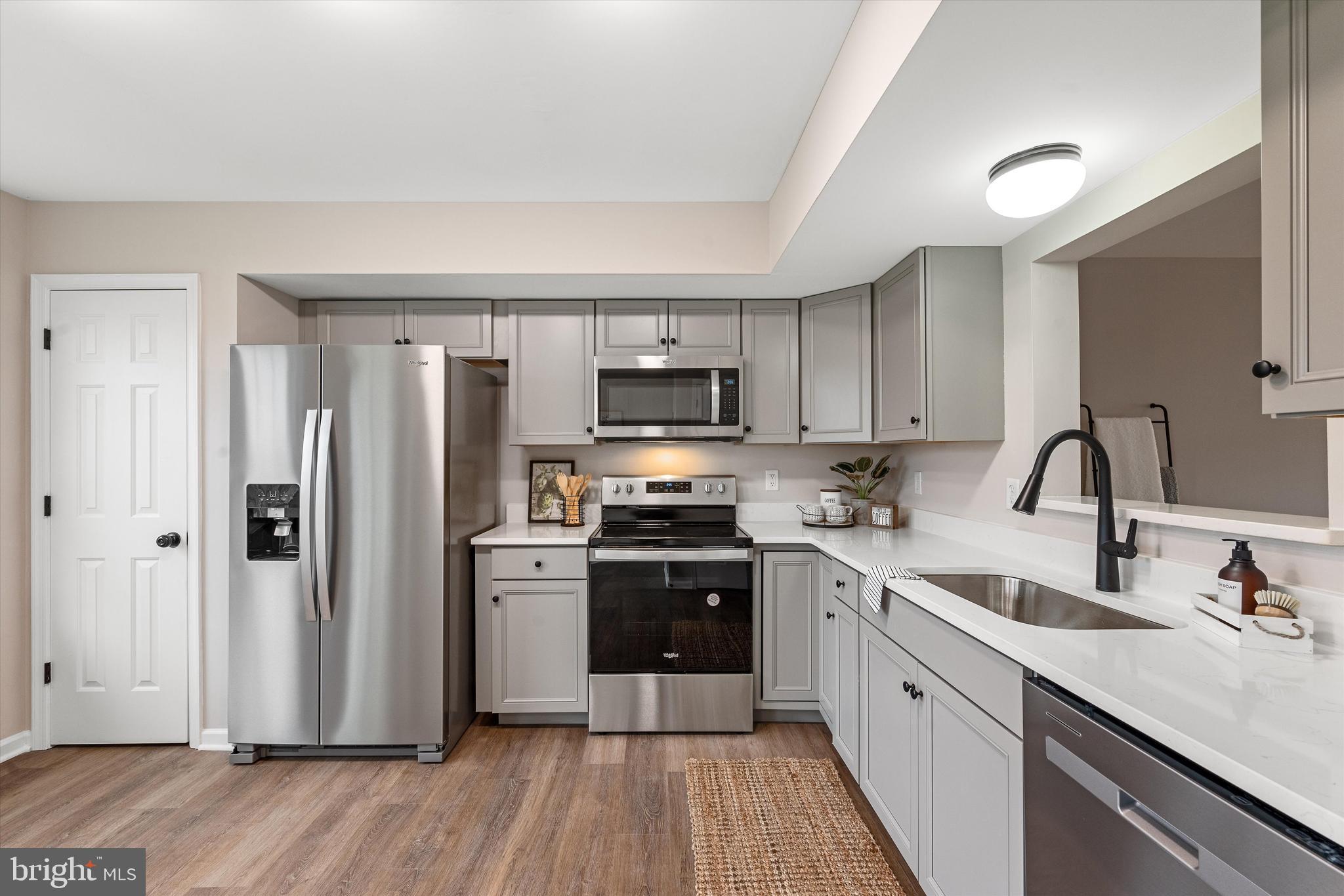 PRENTISS POINT - Residential