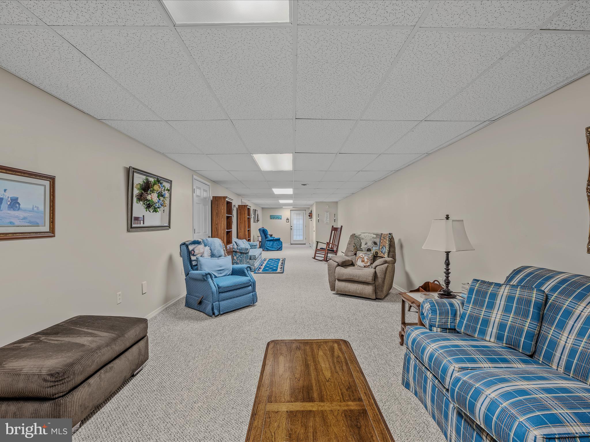 WHISPERING FALLS - Residential