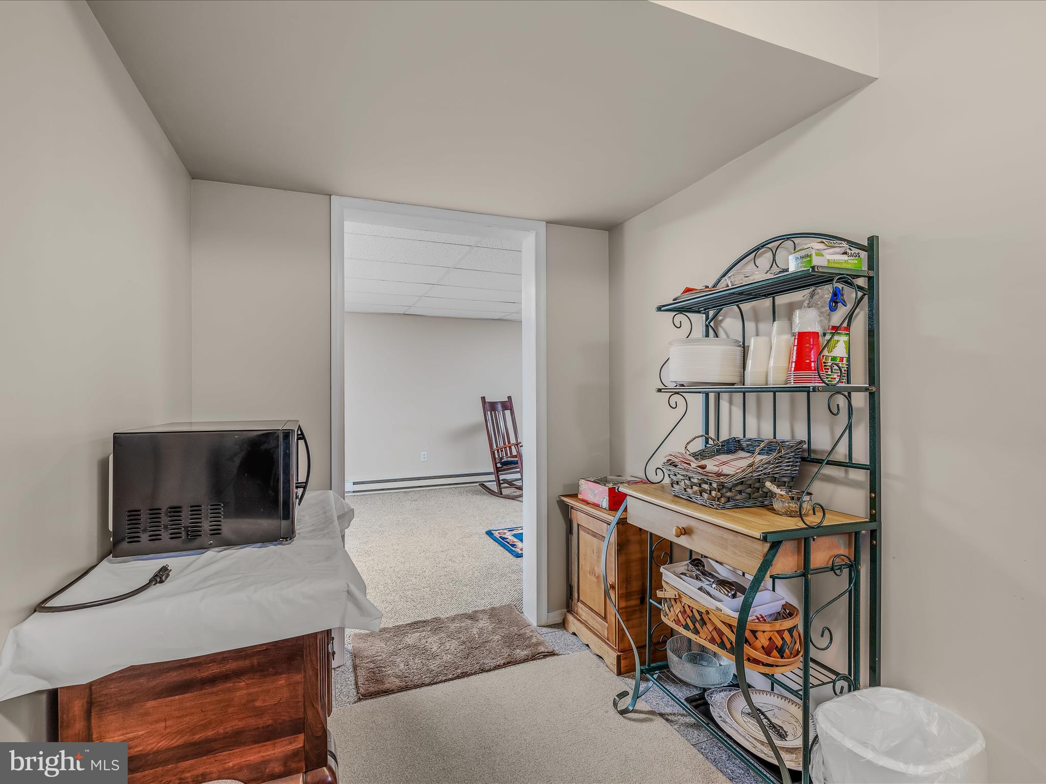 WHISPERING FALLS - Residential