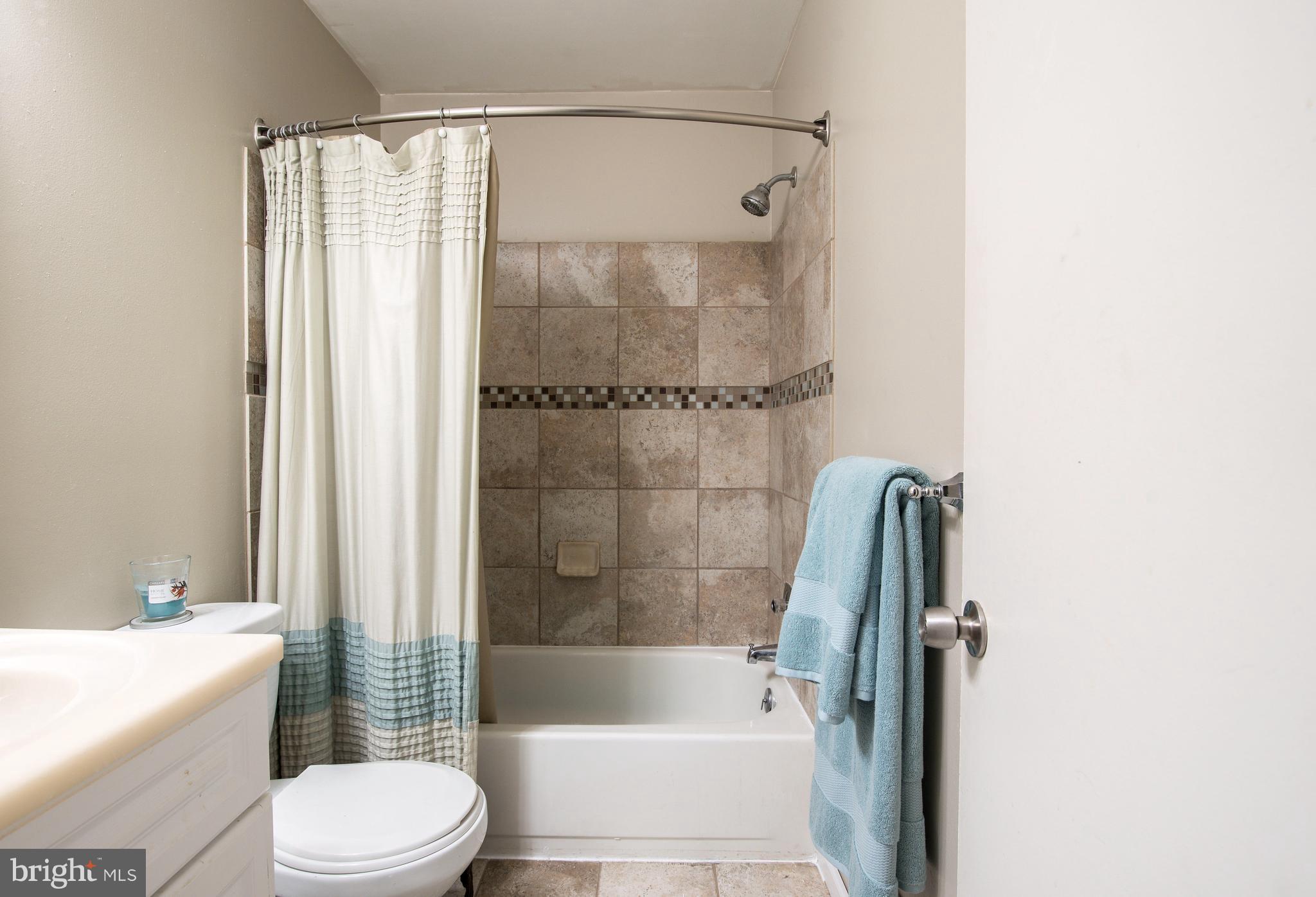 GLEN COVE - Residential