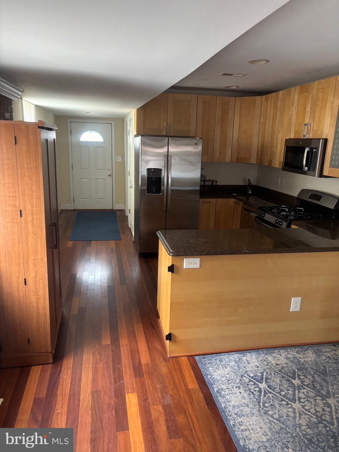 LOCUST POINT - Residential Lease