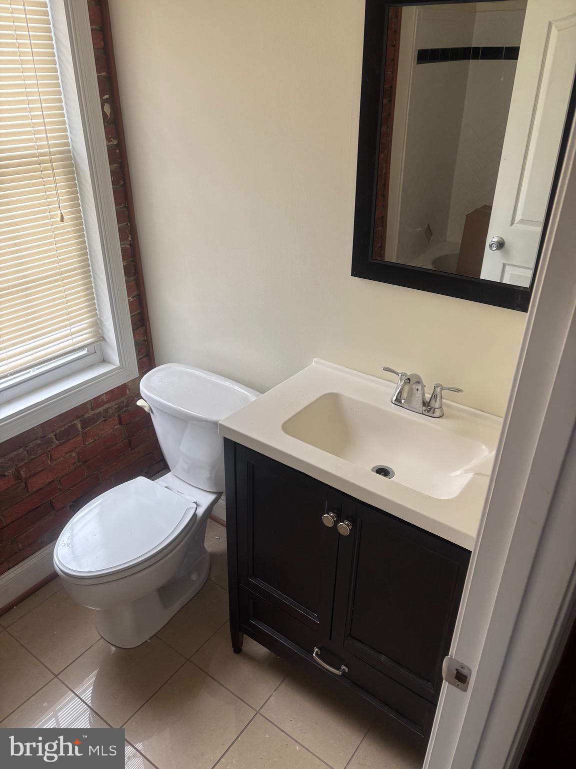 LOCUST POINT - Residential Lease