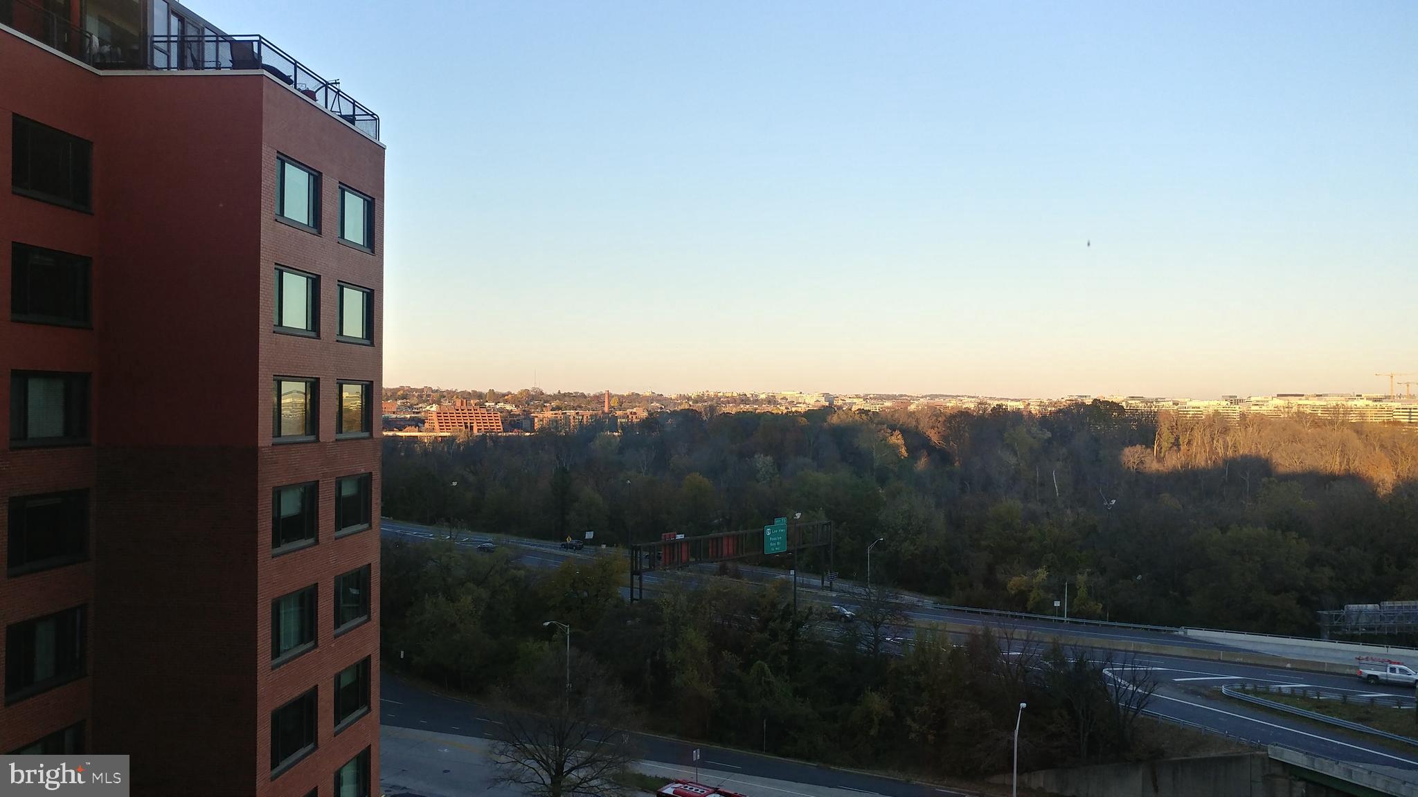 RIVER PLACE EAST - Residential Lease