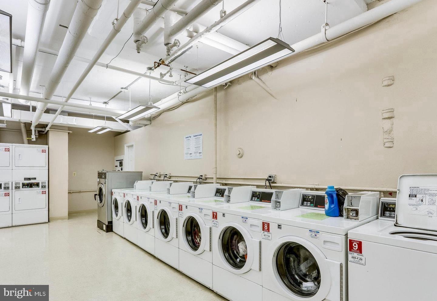 RIVER PLACE EAST - Residential Lease