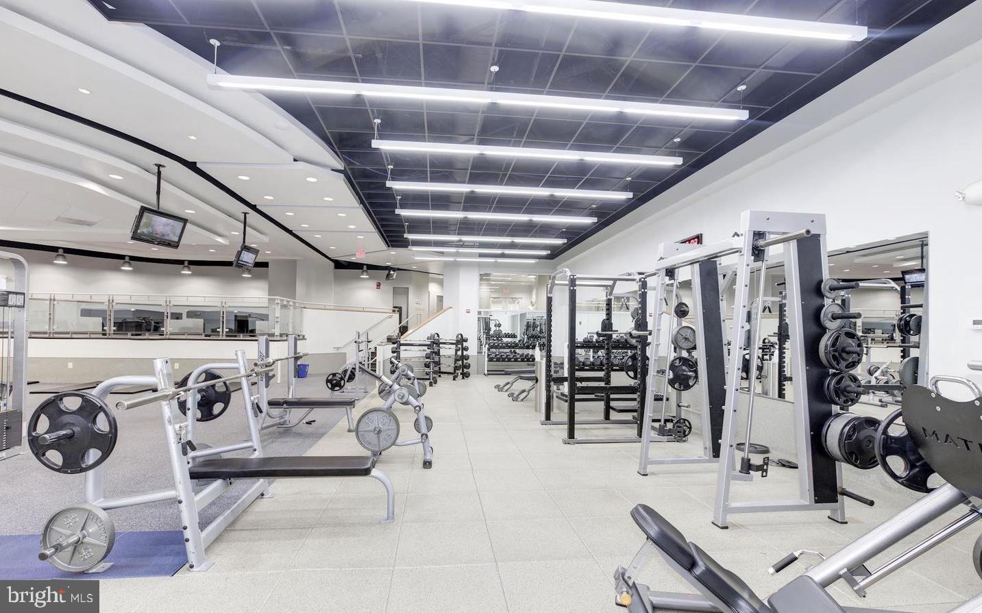 RIVER PLACE EAST - Residential Lease