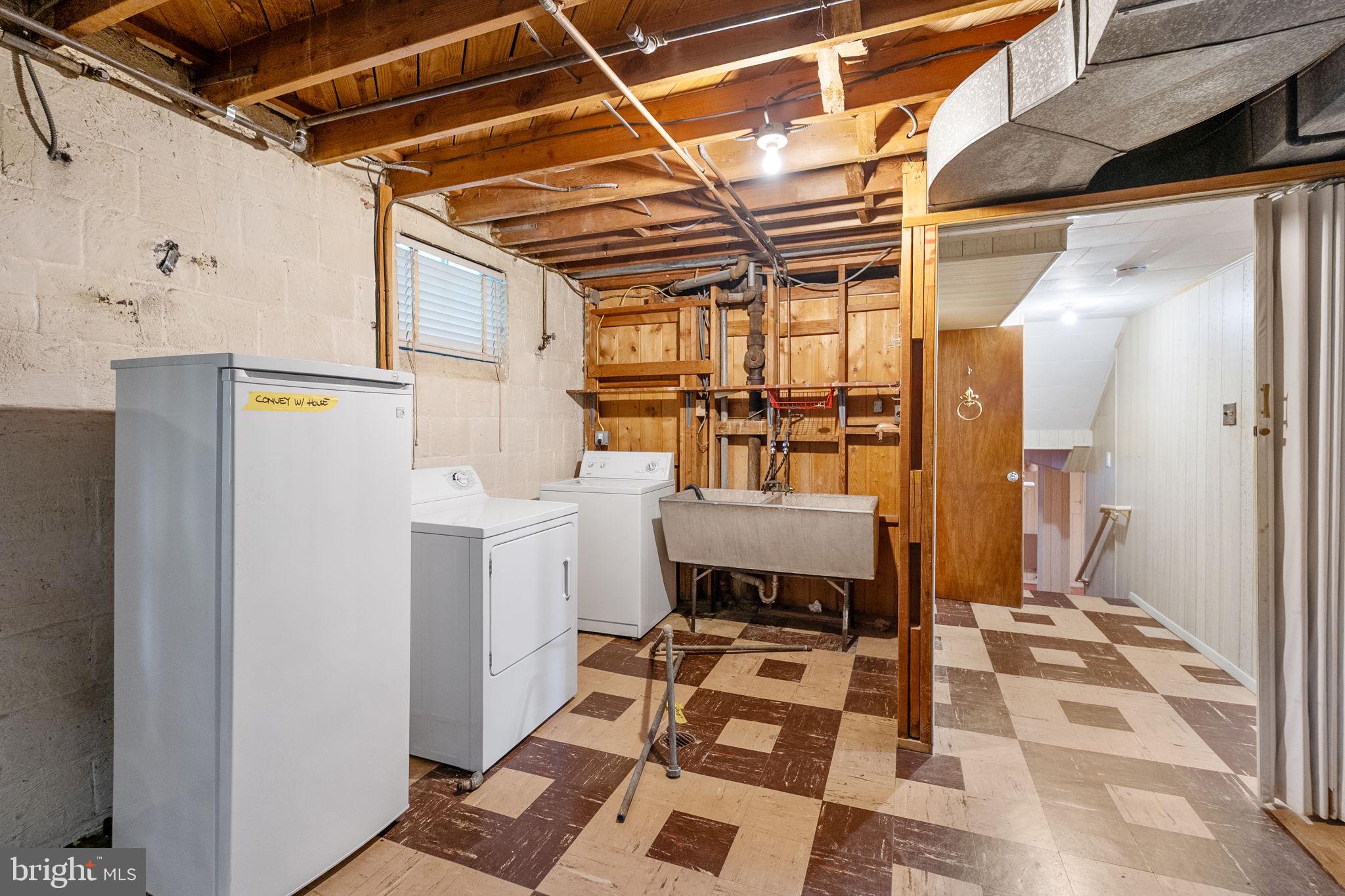 CARROLL KNOLLS - Residential