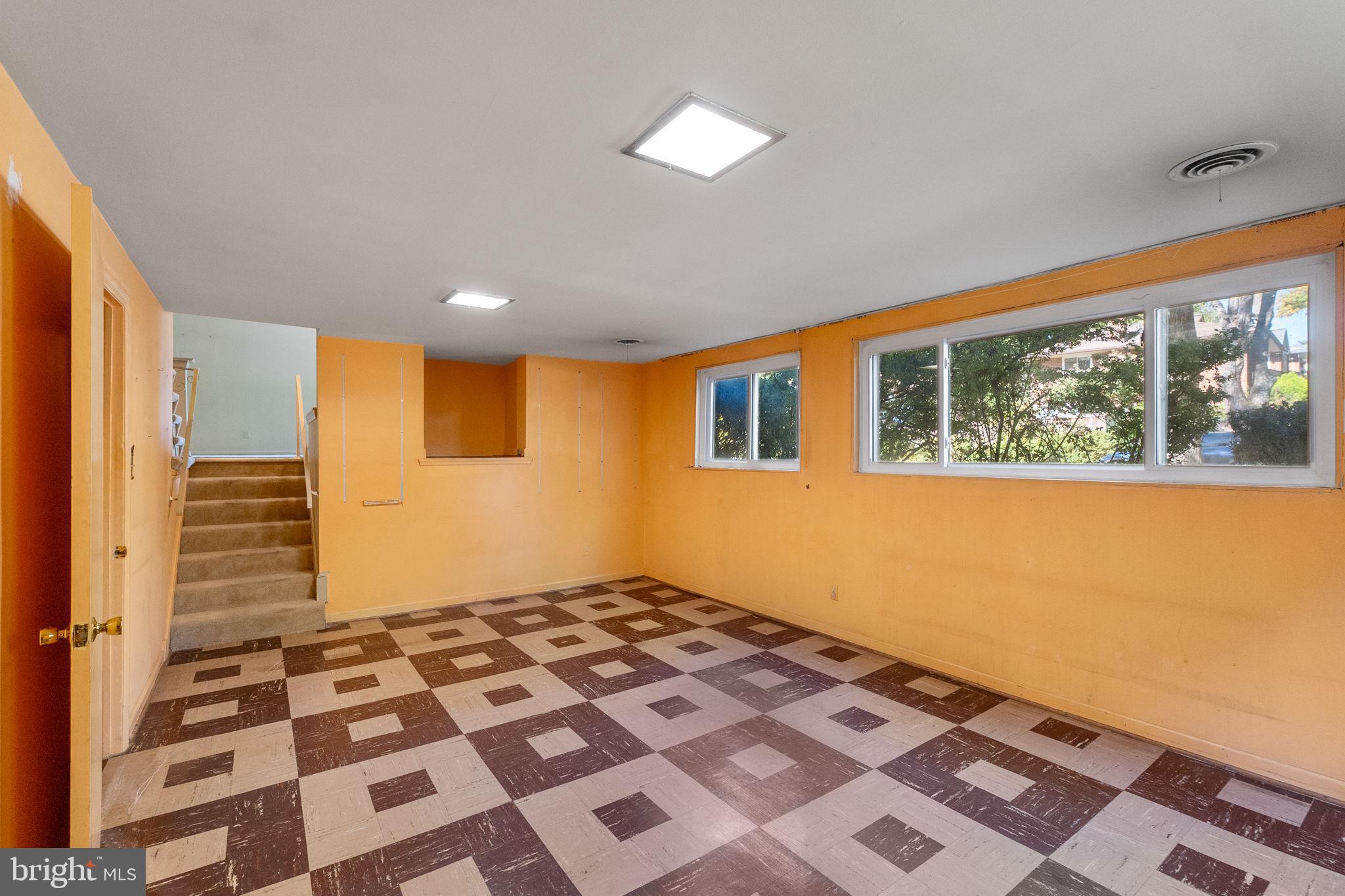 CARROLL KNOLLS - Residential