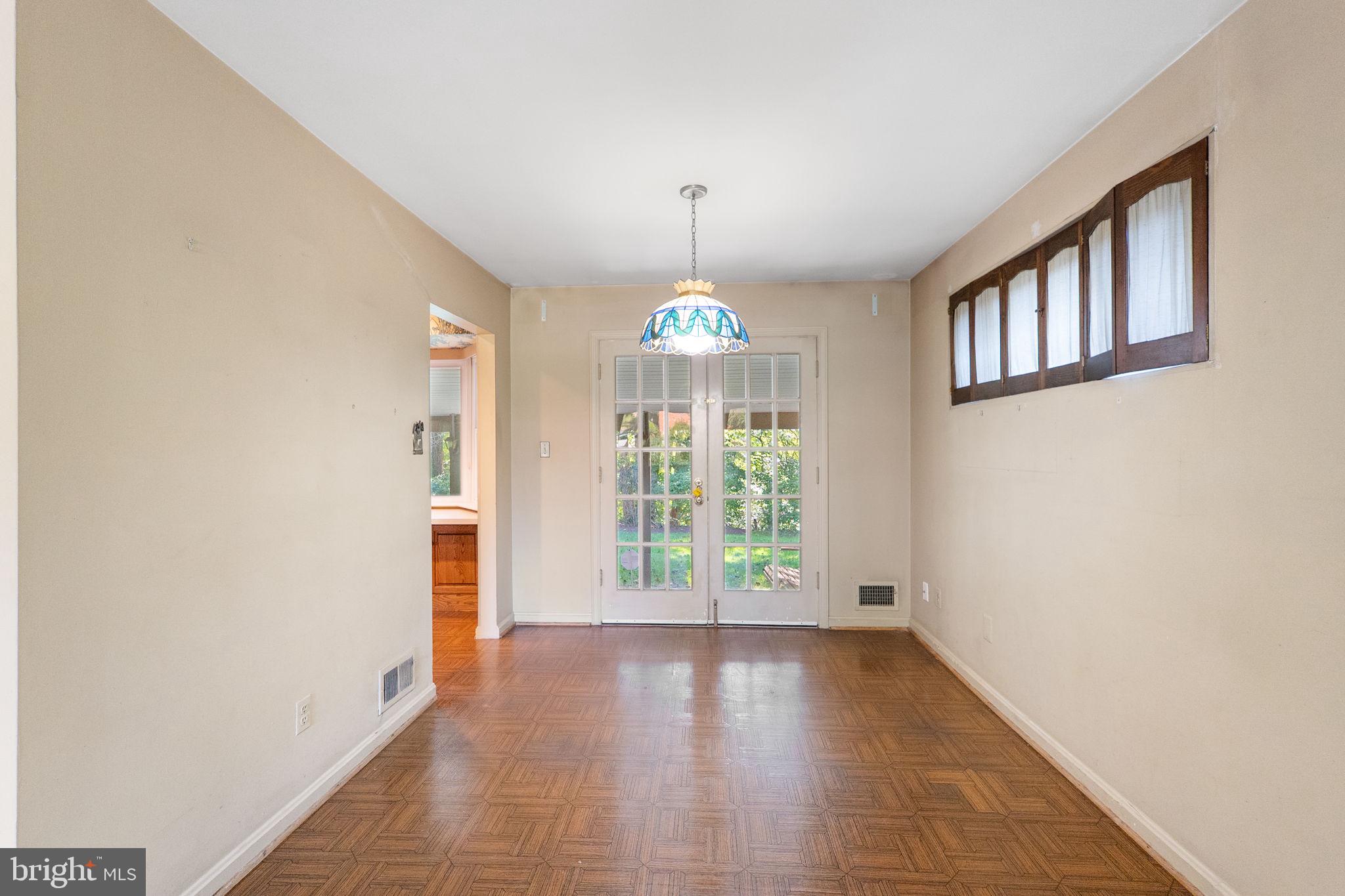 CARROLL KNOLLS - Residential