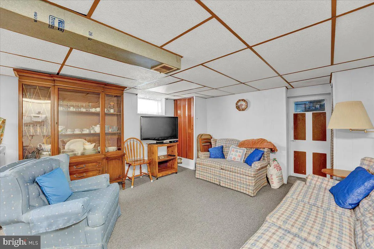 Ambler, Pennsylvania 19002, United States, 3 Bedrooms Bedrooms, ,2 BathroomsBathrooms,Residential,Pending,181220