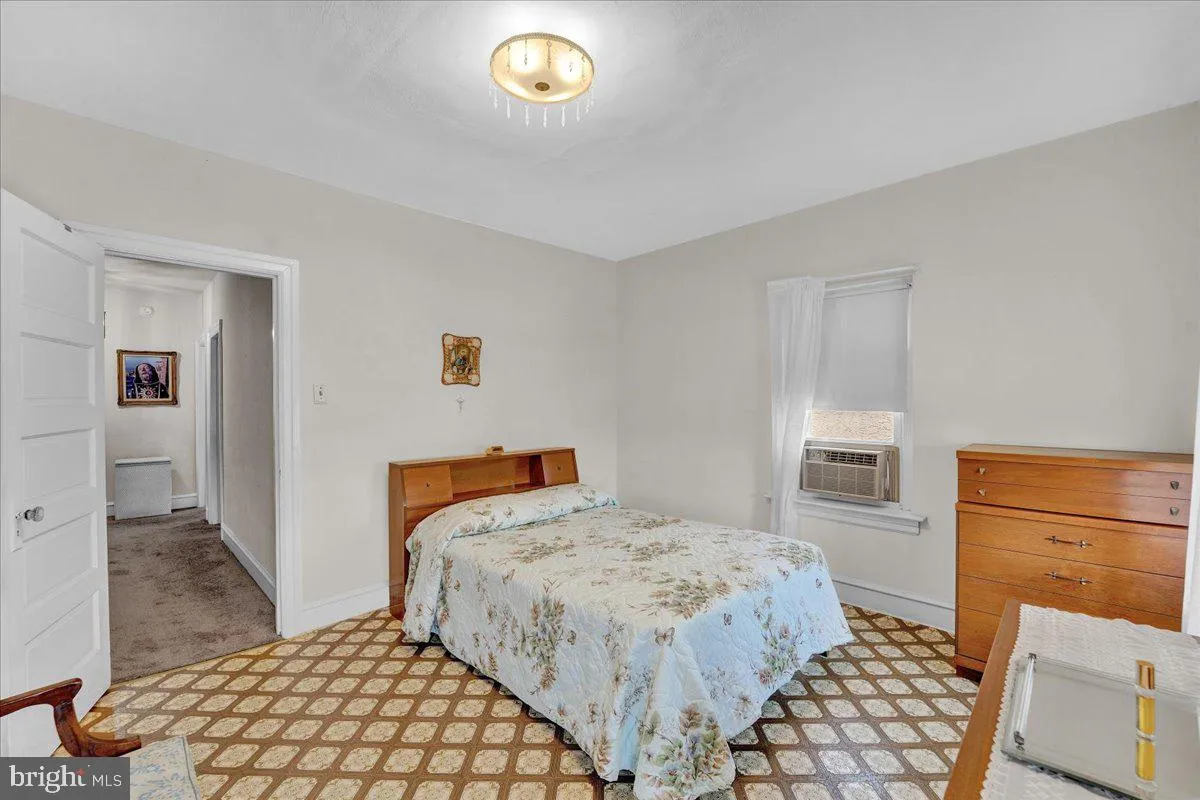 Ambler, Pennsylvania 19002, United States, 3 Bedrooms Bedrooms, ,2 BathroomsBathrooms,Residential,Pending,181220