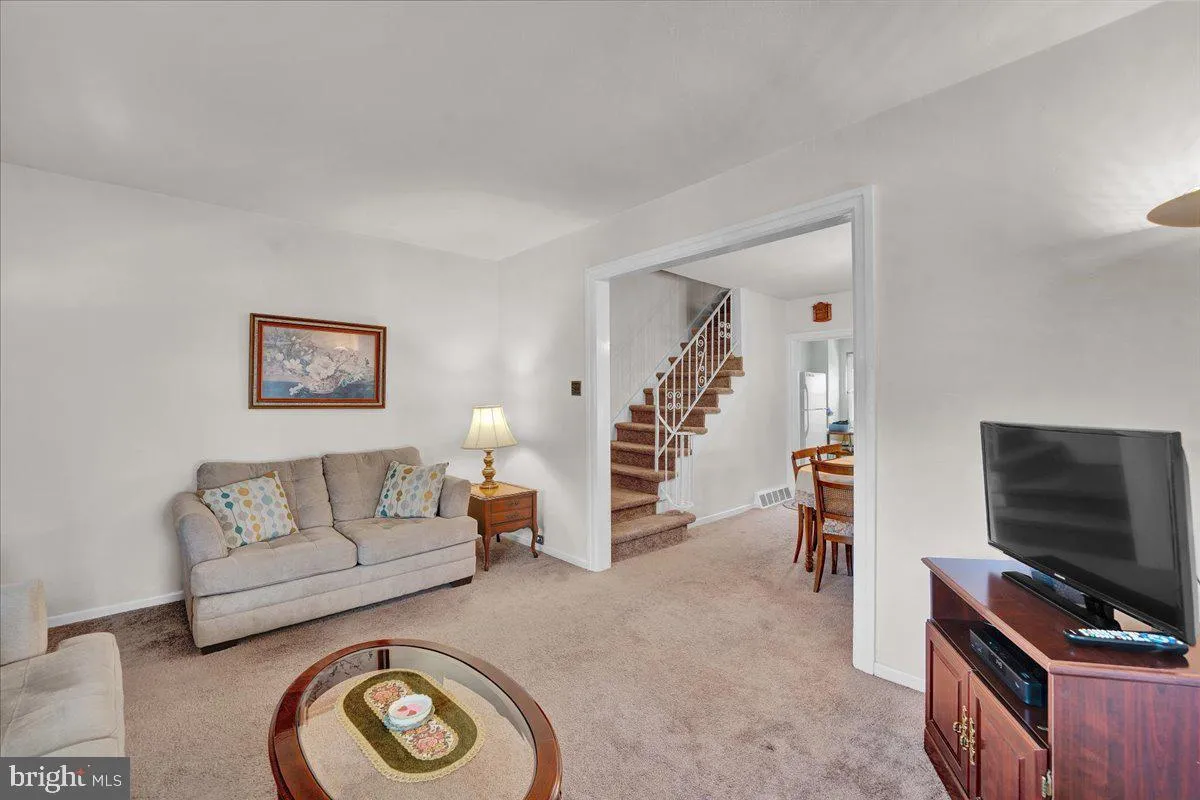 Ambler, Pennsylvania 19002, United States, 3 Bedrooms Bedrooms, ,2 BathroomsBathrooms,Residential,Pending,181220