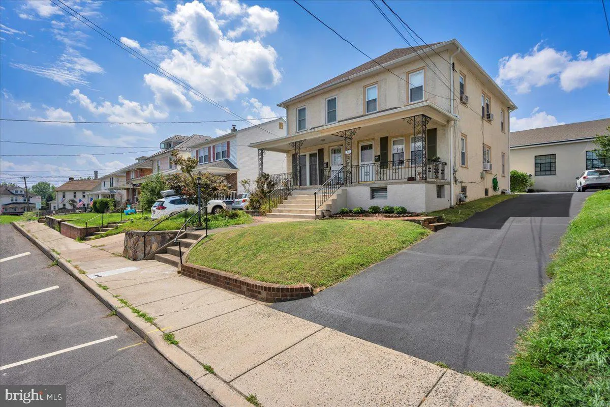 Ambler, Pennsylvania 19002, United States, 3 Bedrooms Bedrooms, ,2 BathroomsBathrooms,Residential,Pending,181220