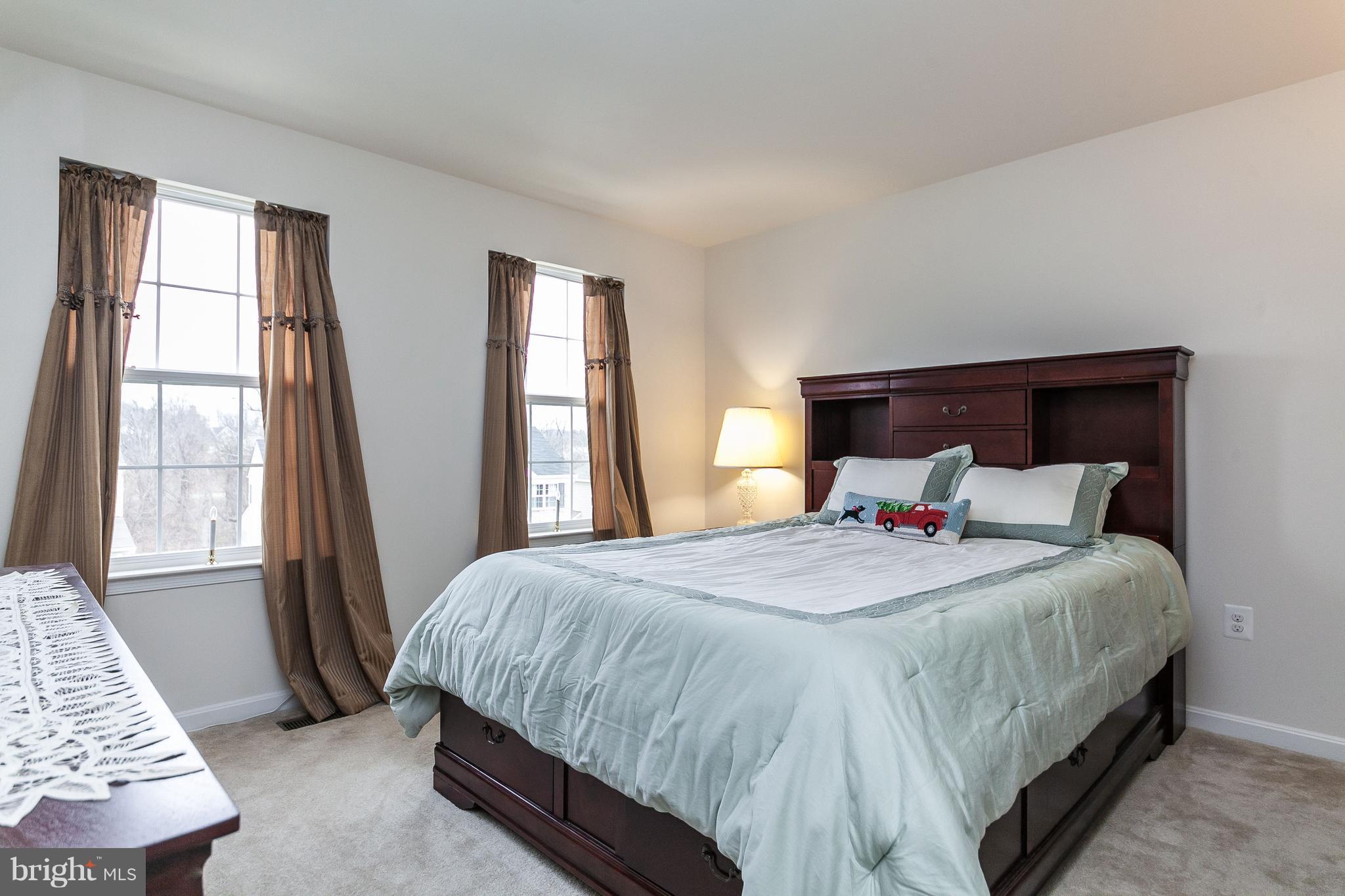 MOUNTAIN VALLEY - Residential